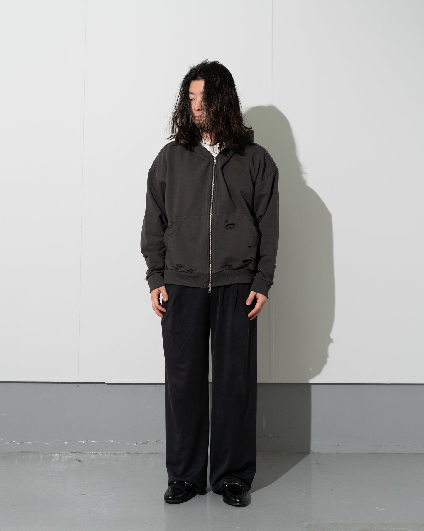 WASHED AGING DESTROYED ZIP UP HOODIE - GREY WASH