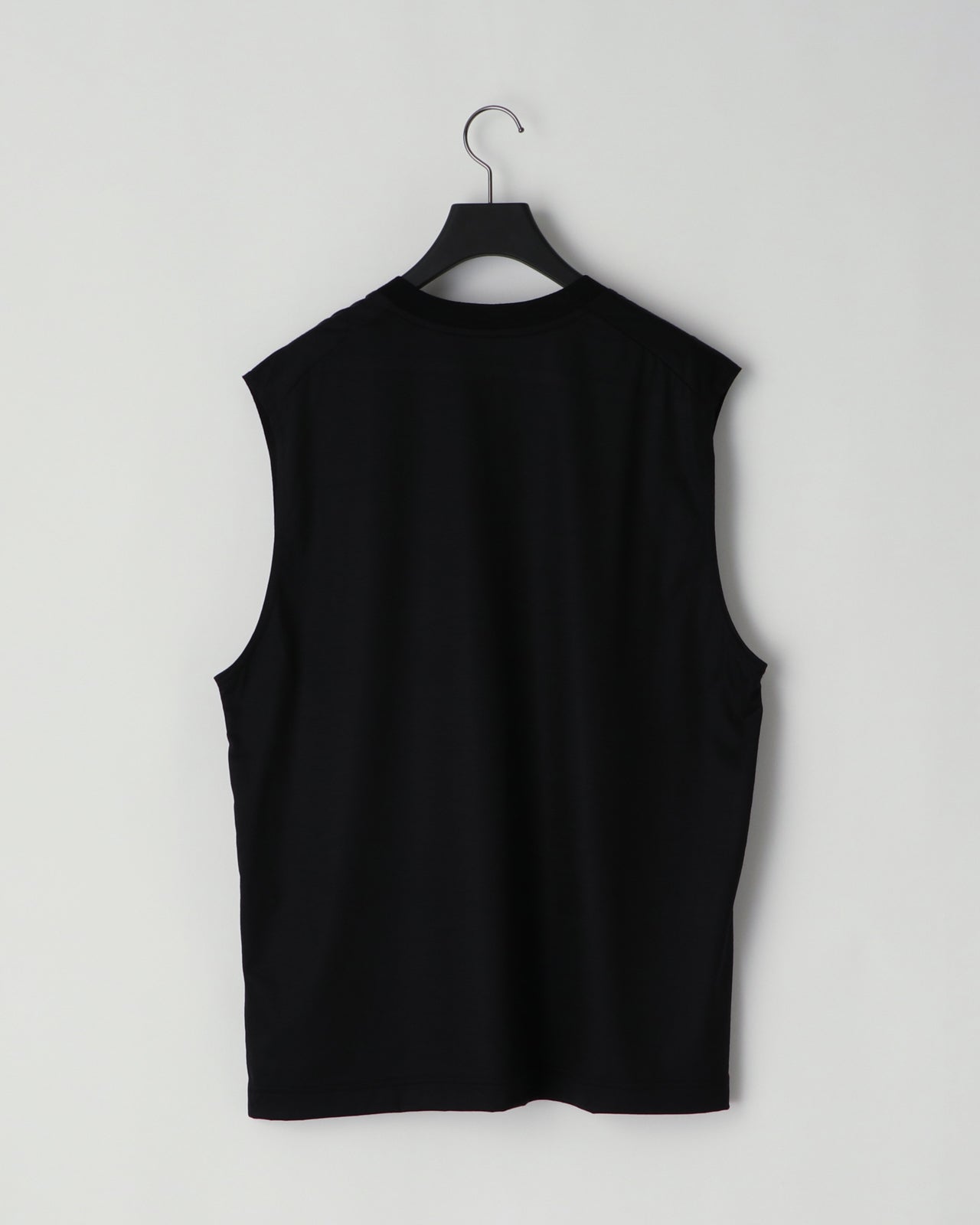 36G WOOL SLEEVELESS TEE - BLACK