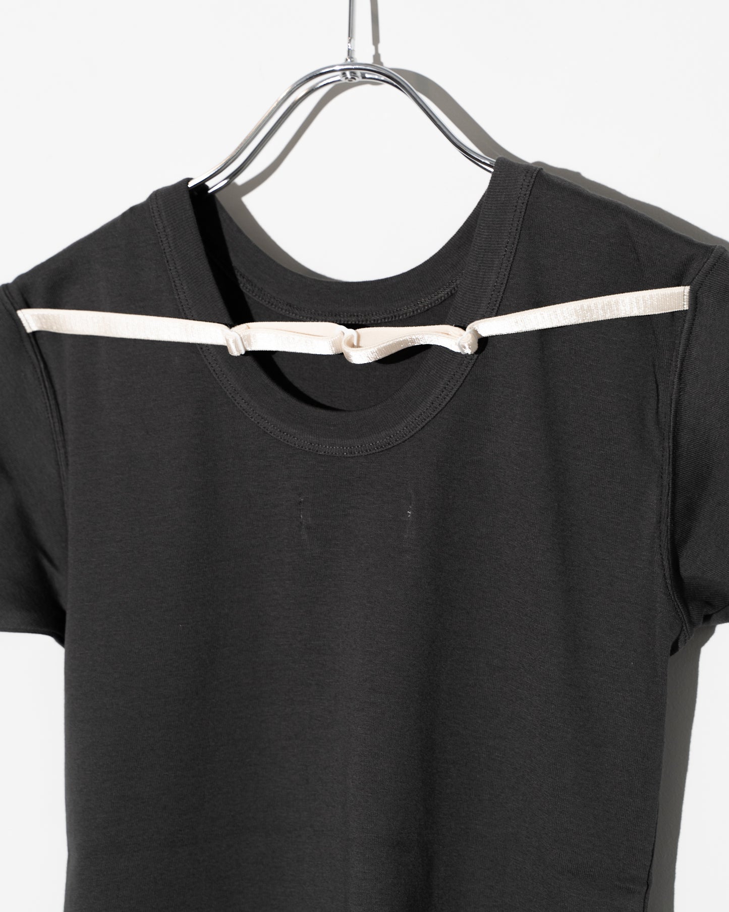 STRAP DETAIL TEE - CHARCOAL