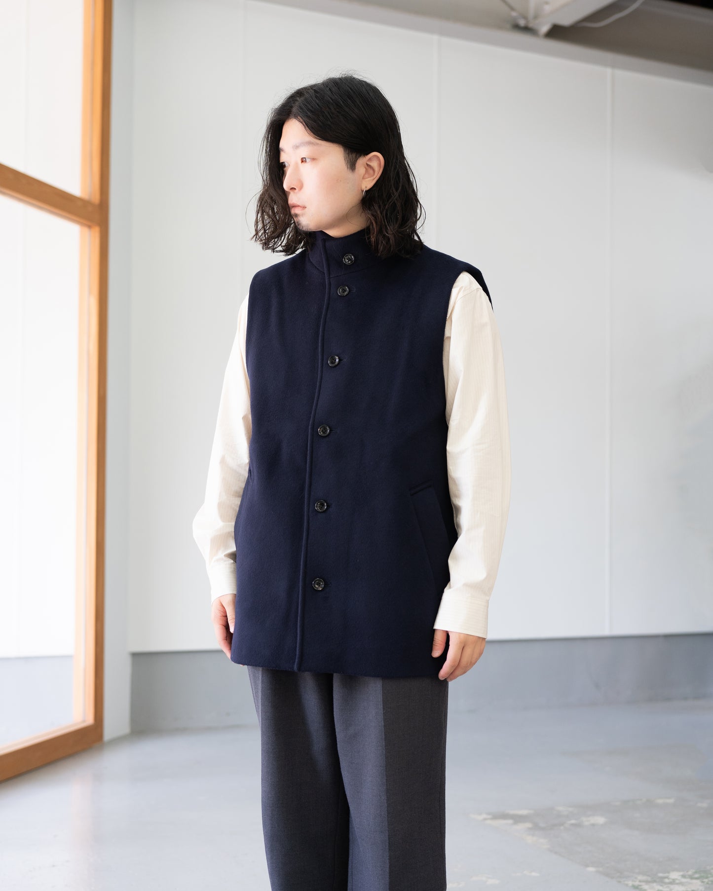 LAMBSWOOL MELTON STAND COLLAR GILET - NAVY