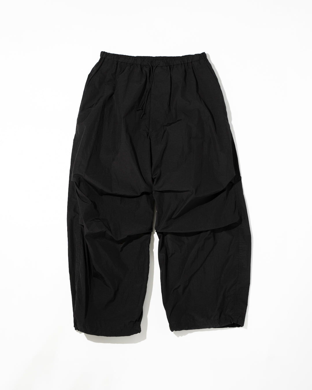 WINDS-DAY COTTON NYLON KNEE TUCK PANTS - BLACK