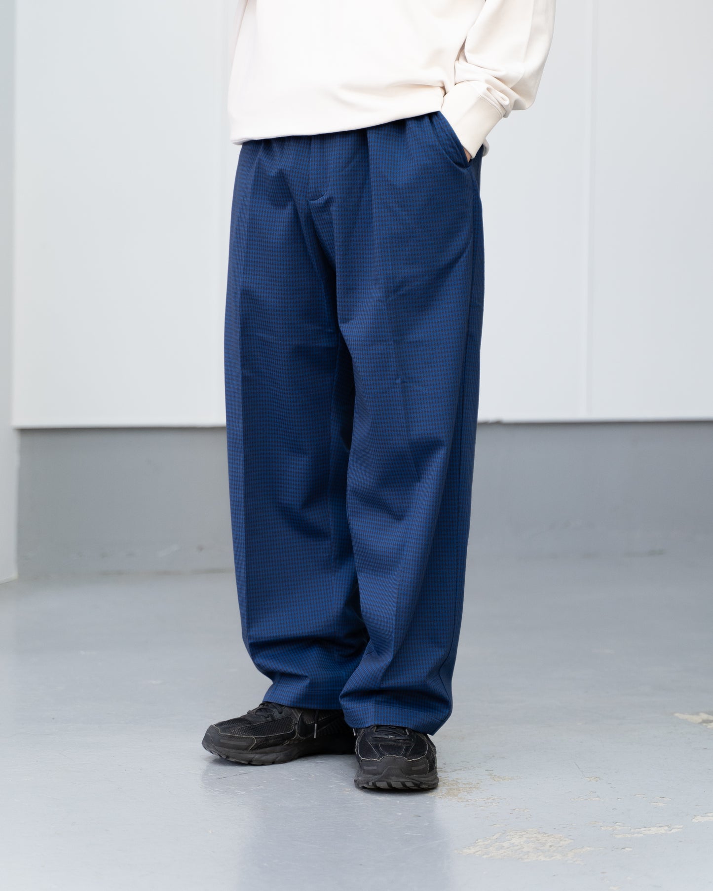 36G CHECK EASY PANTS - NAVY