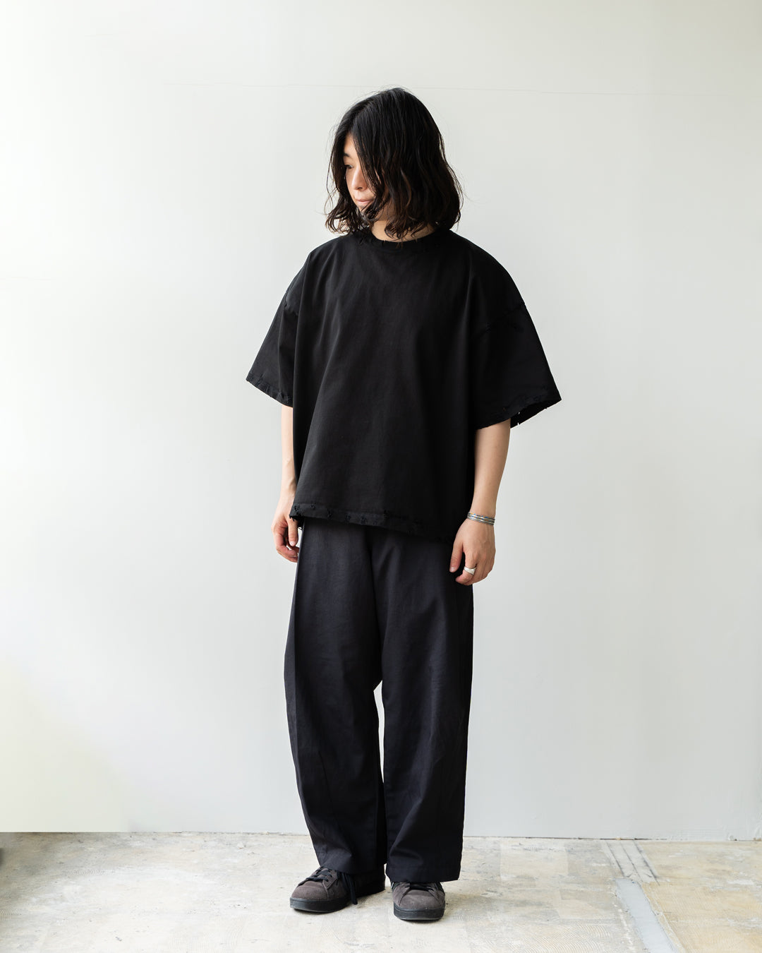 22G MAX WEIGHT SCRATCHES TEE - BLACK