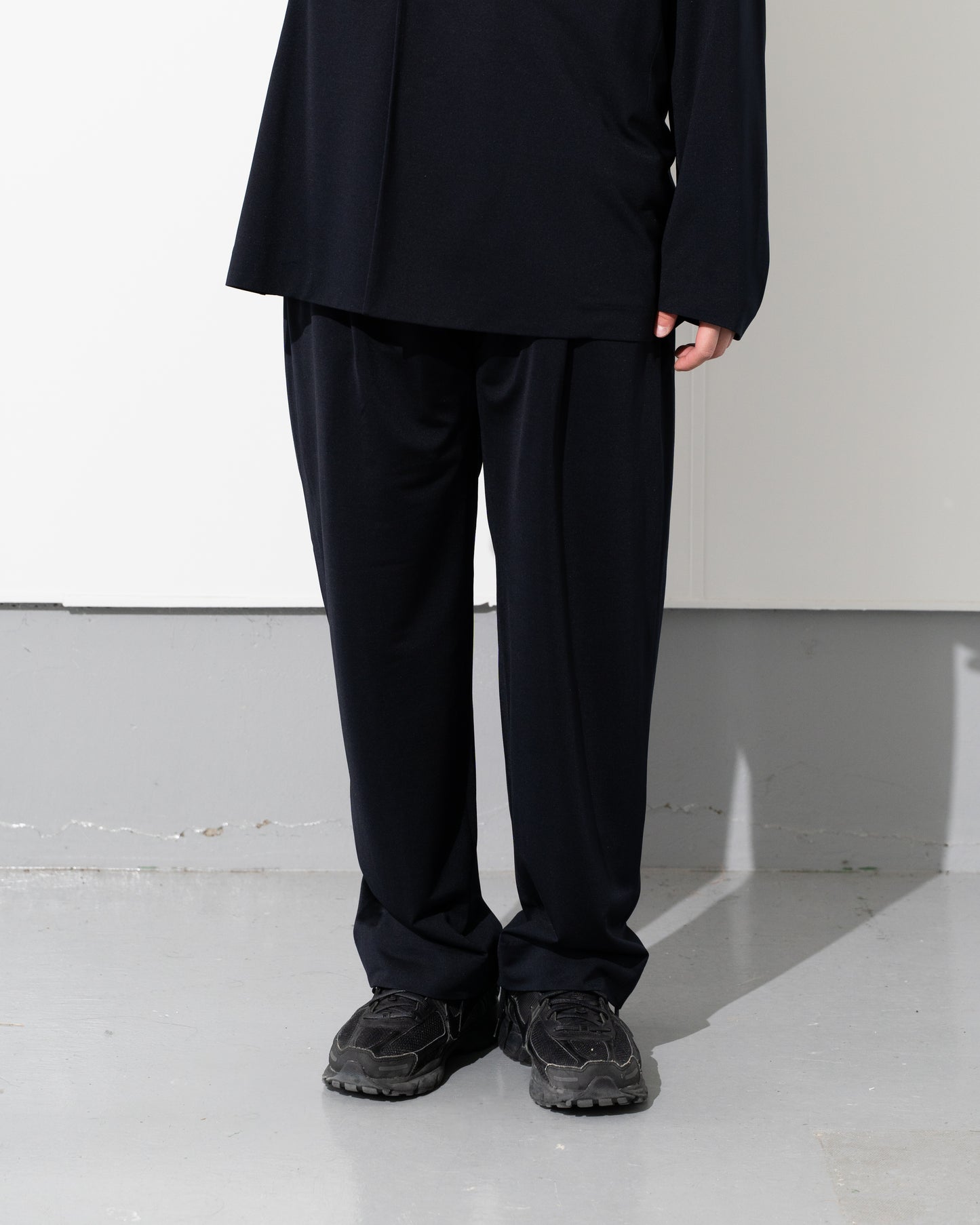 46G SILK BLEND EASY PANTS - BLACK