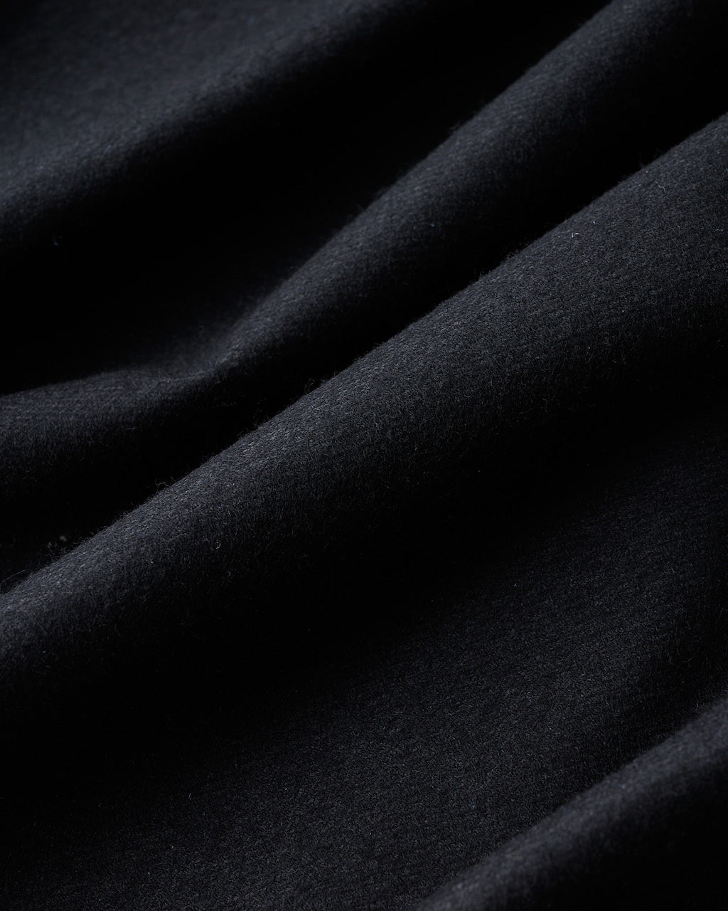 COMPRESSED WOOL JERSEY BALANCIRCULAR® LONG SLEEVE SKIPPER SHIRT - BLACK