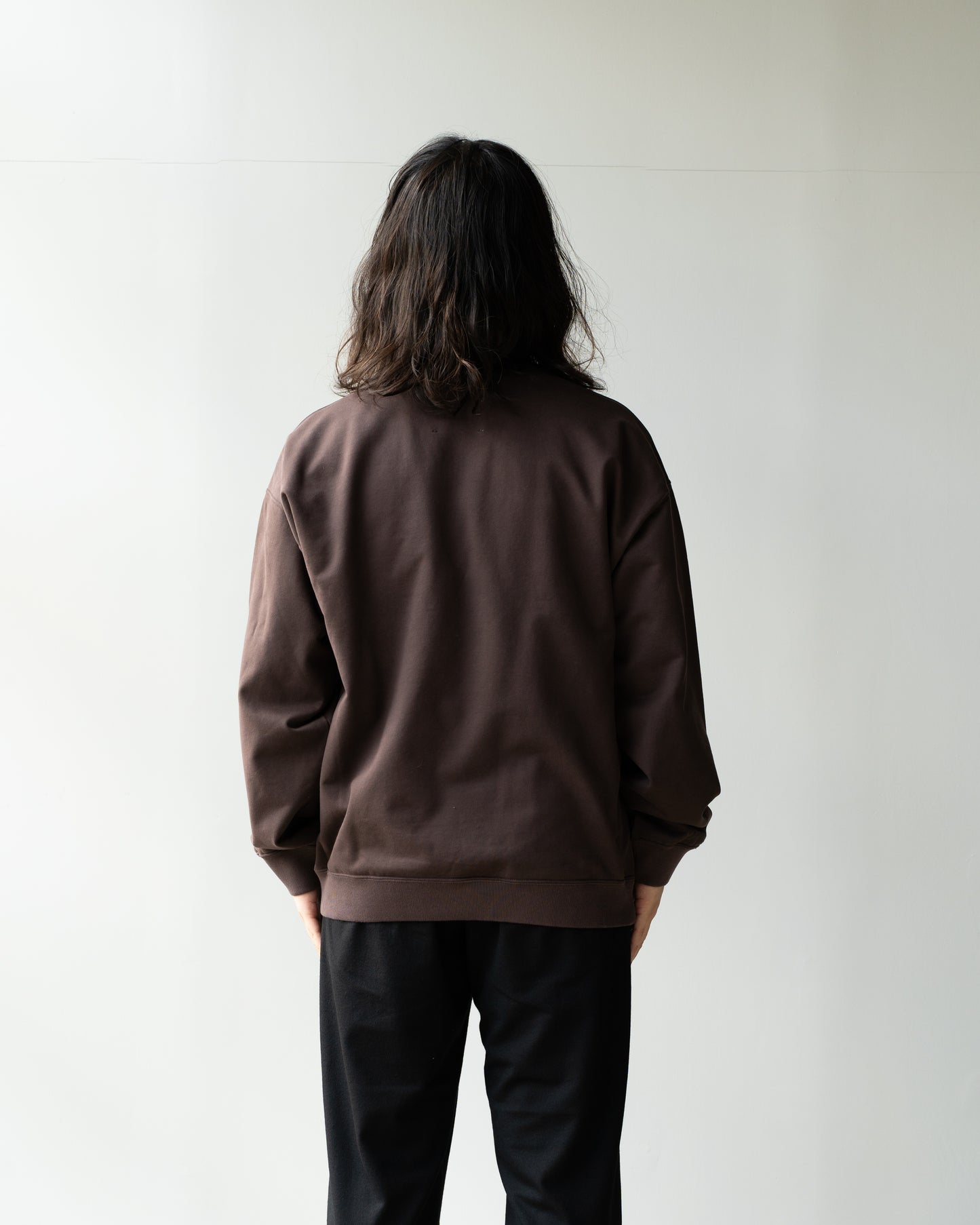 36G SUPER FINE GAUGE PULLOVER - BROWN