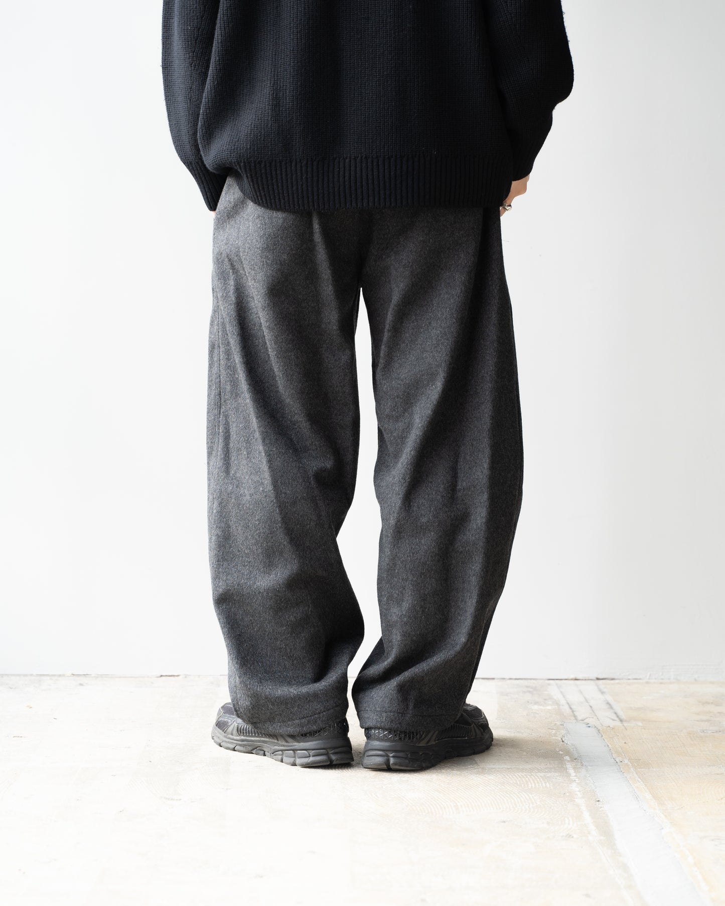 WOOL CASHMERE DRAWSTRING PANTS - GRAY