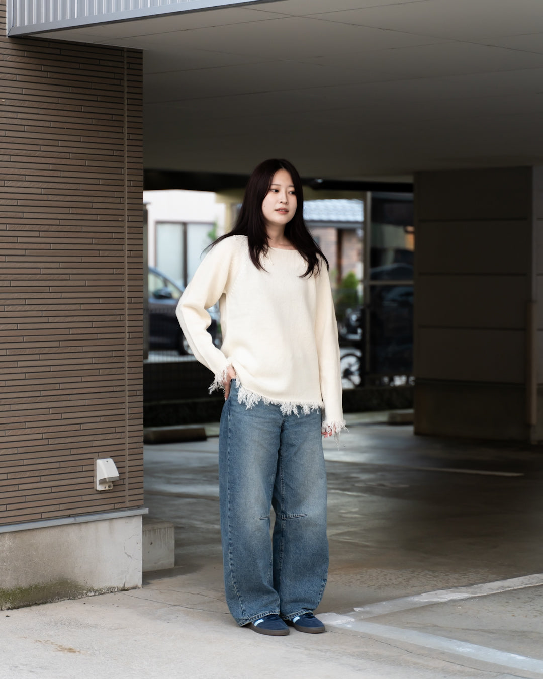 5G FRAYED HEM SWEATER - OFF WHITE