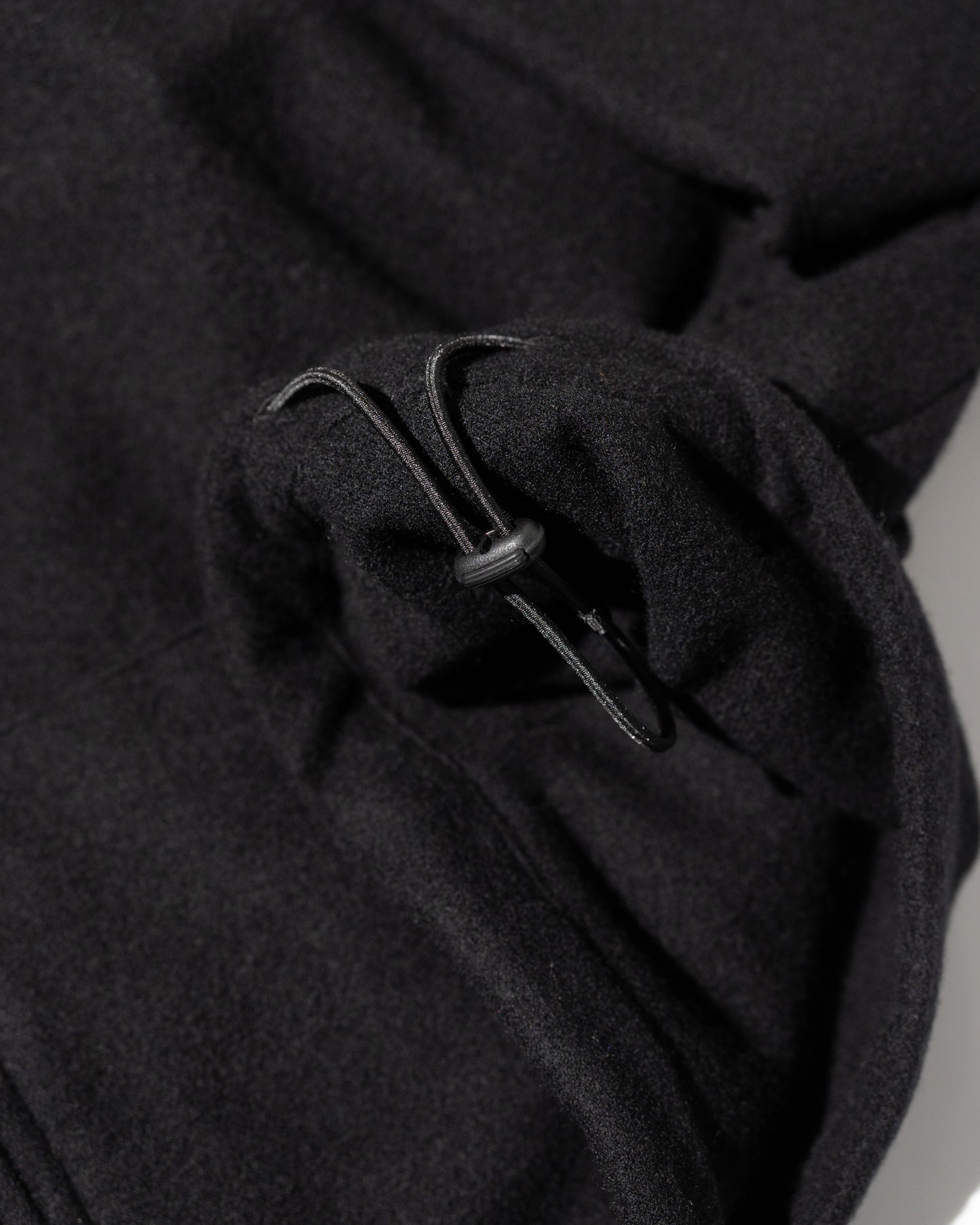 CASHMERE ZIP JACKET - BLACK