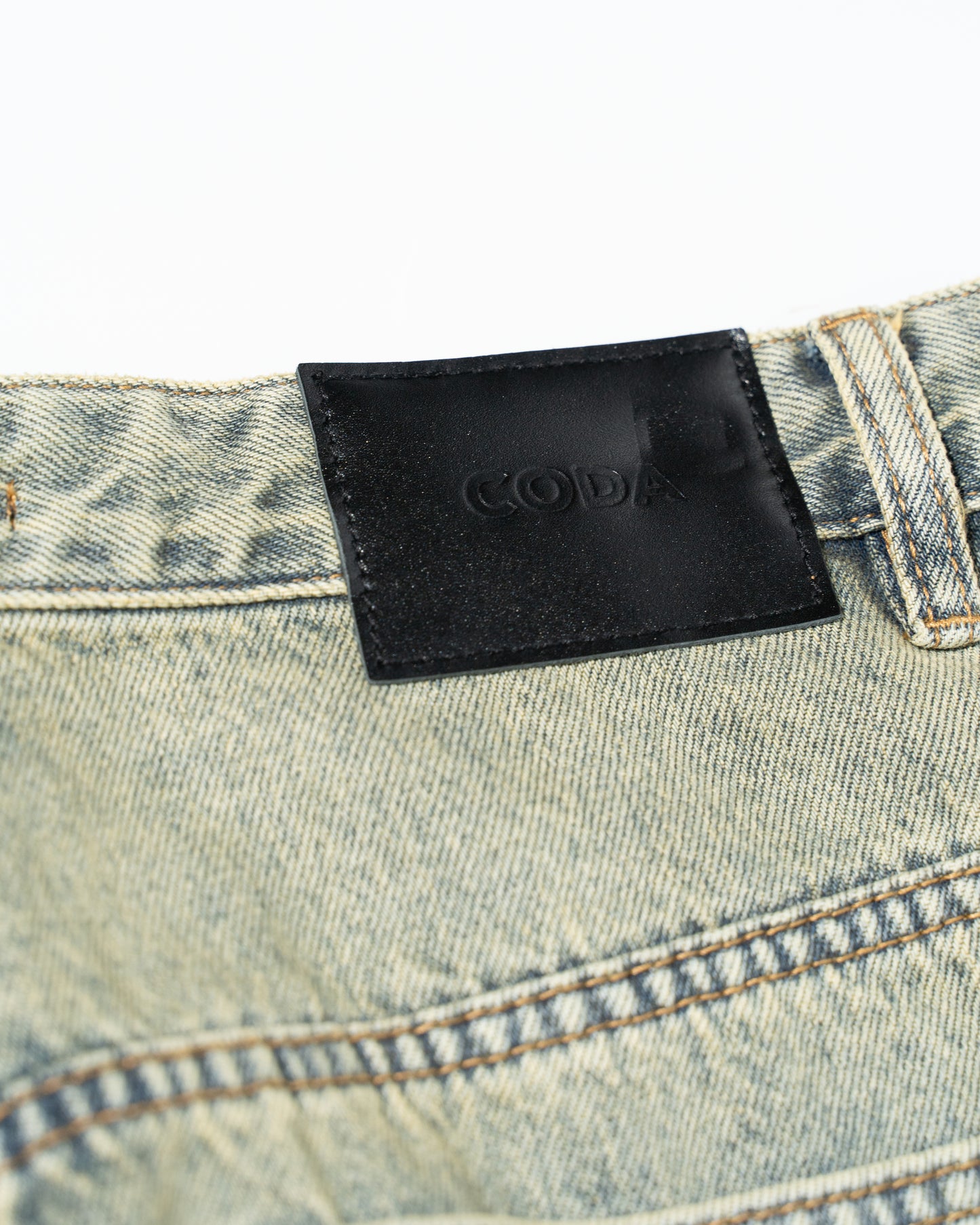 DISTRESSED EXTENDED CUT LUFT JEANS - INDIGO ACID WASH