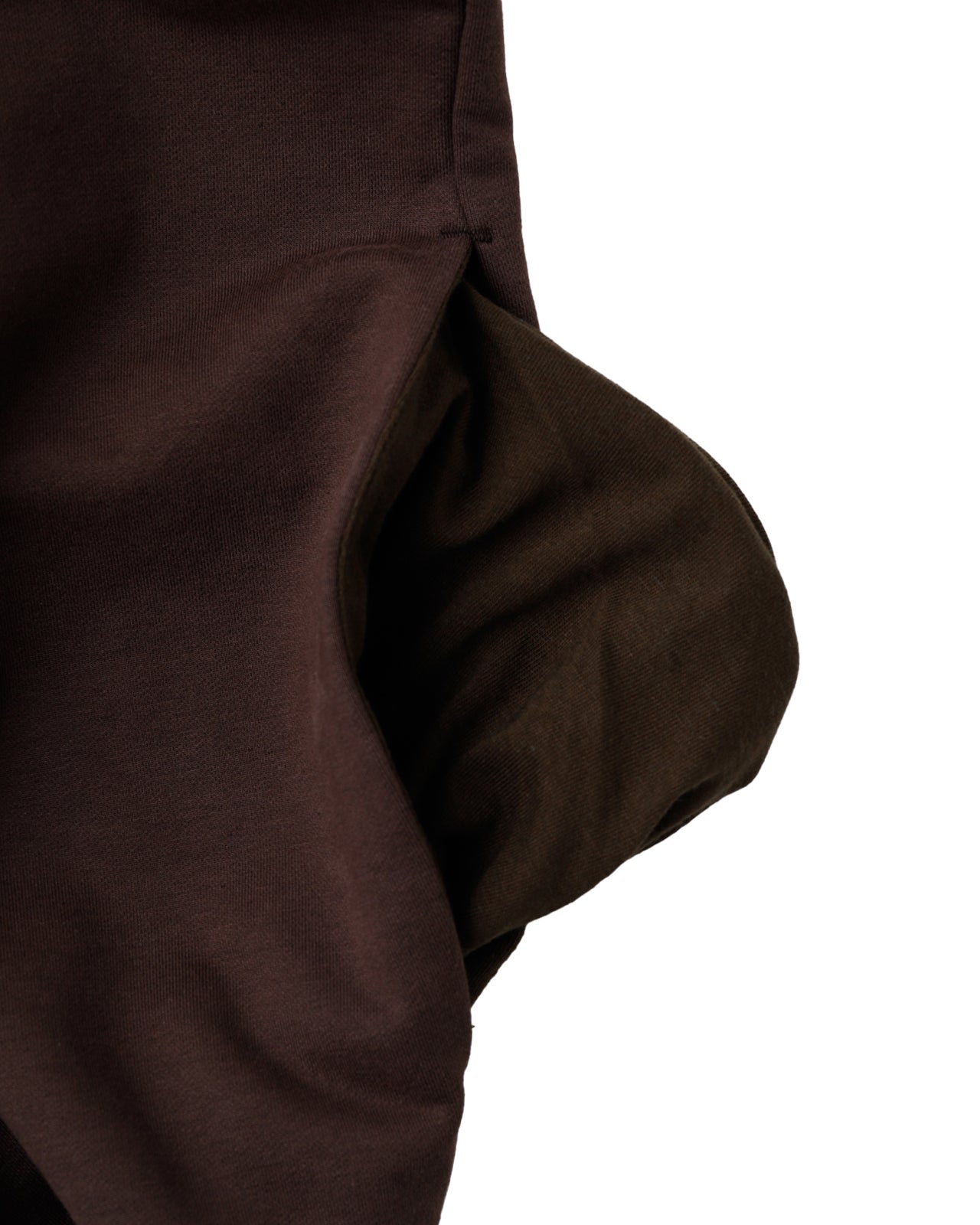 36G SUPER FINE GAUGE PULLOVER - BROWN