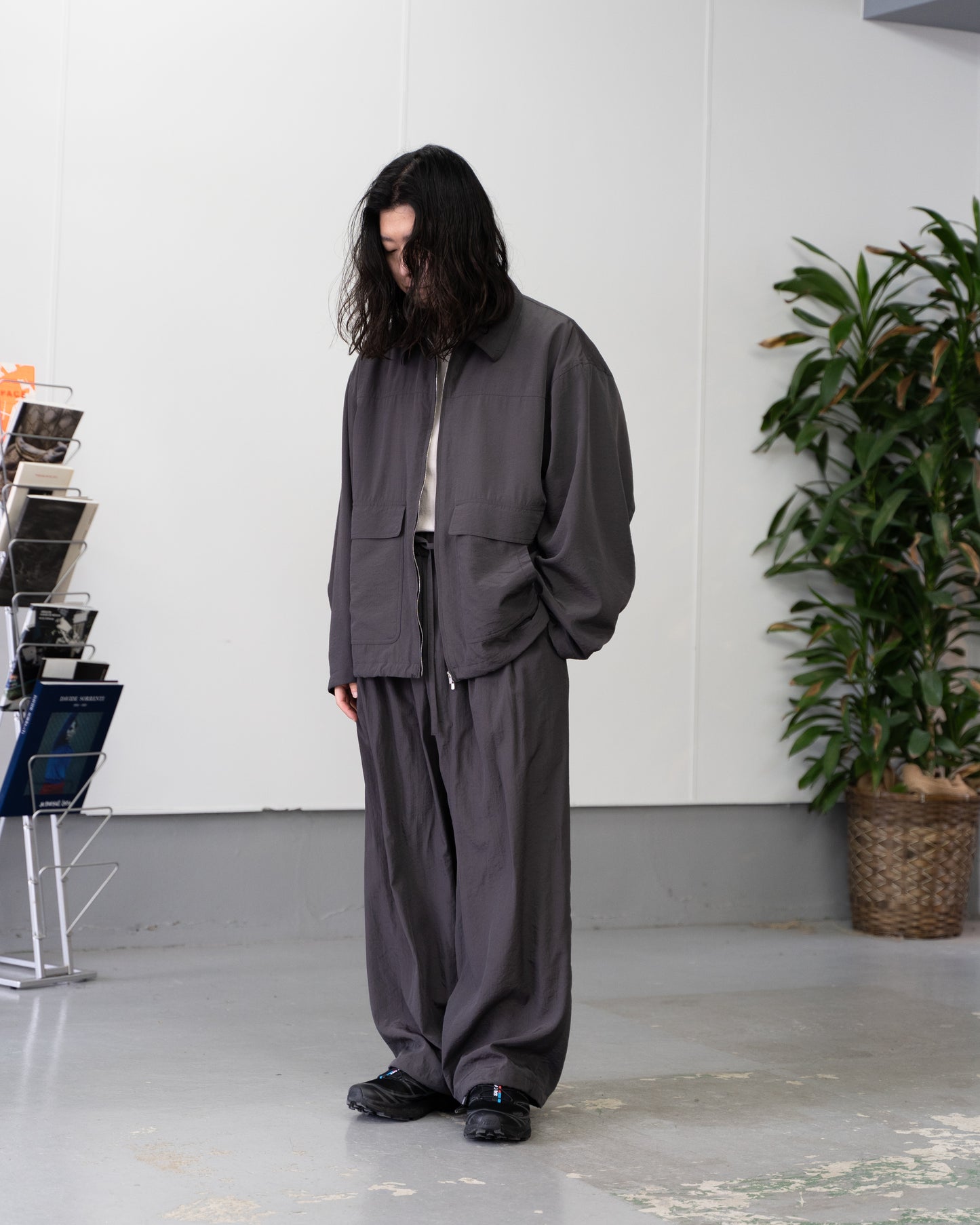SALT SHIRNK CUPRO BROWSING PANTS - BROWN