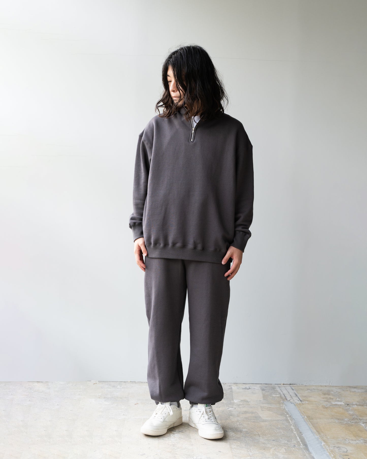 SWEAT PANTS - CHARCOAL GRAY