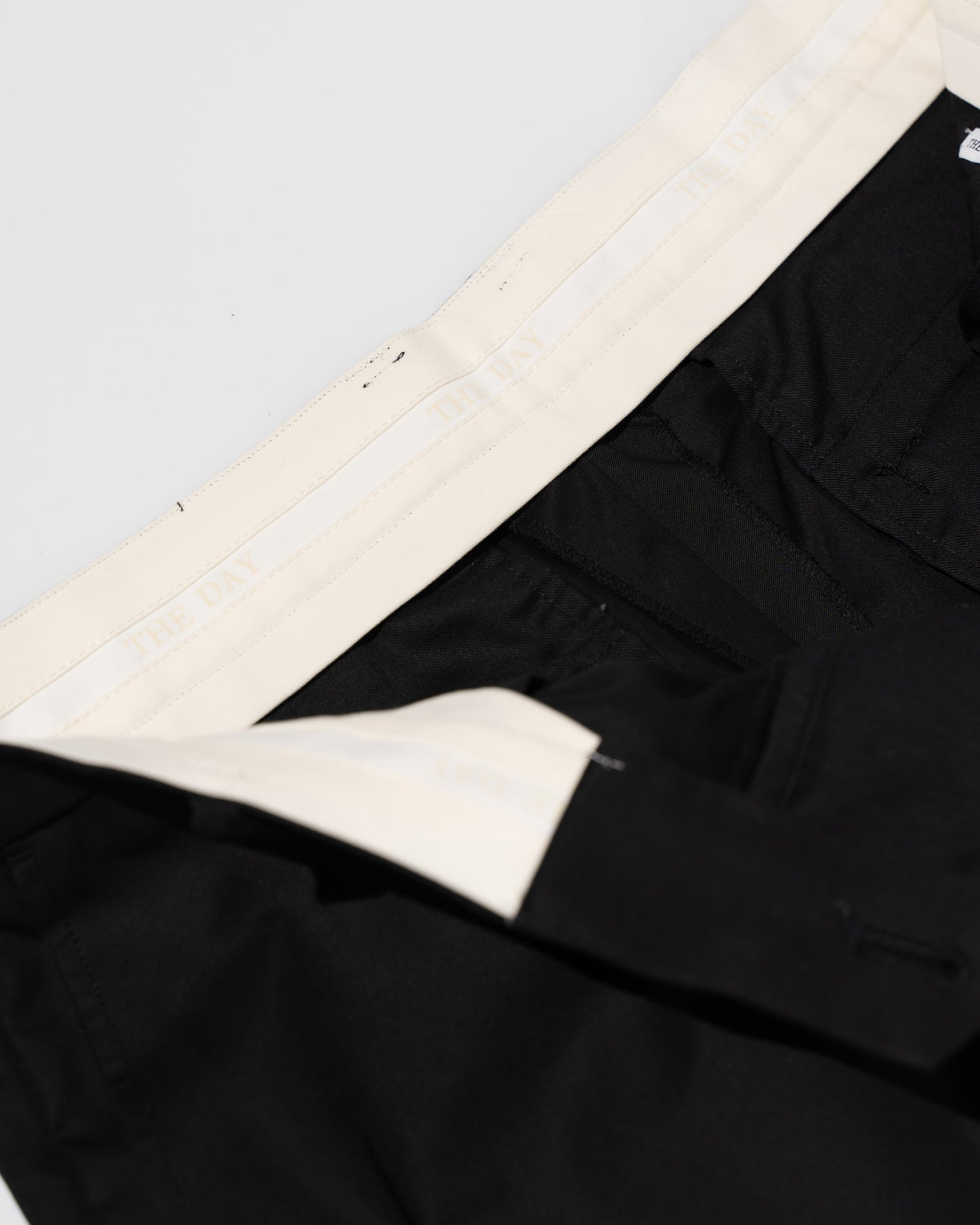 SUPERIOR GABARDINE PLAIN FRONT SLACKS - BLACK