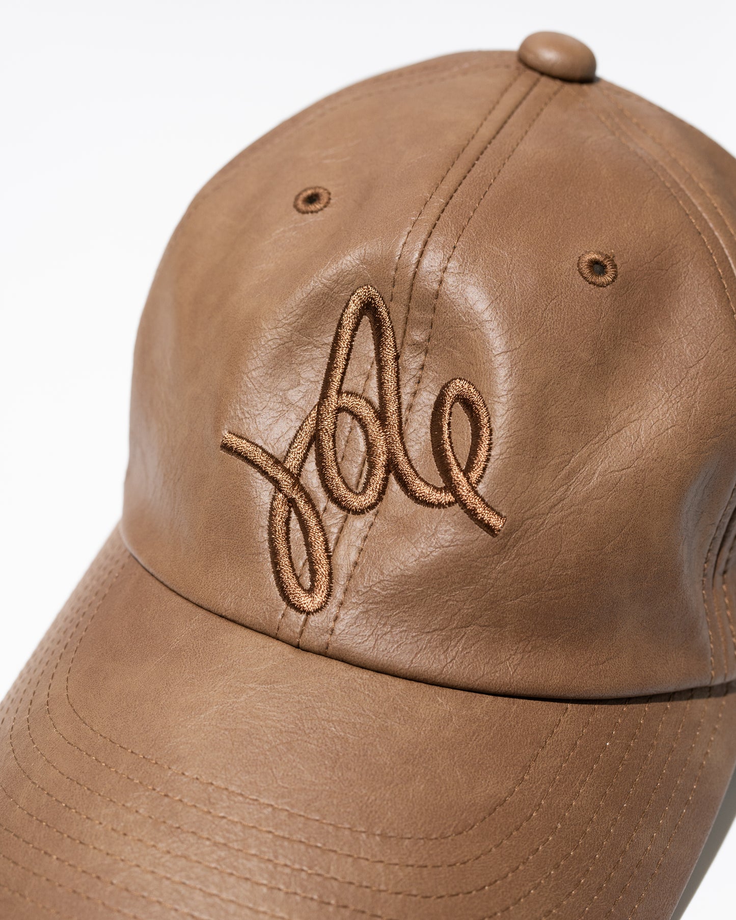 AEG CAP STRAIGHT - CAMEL