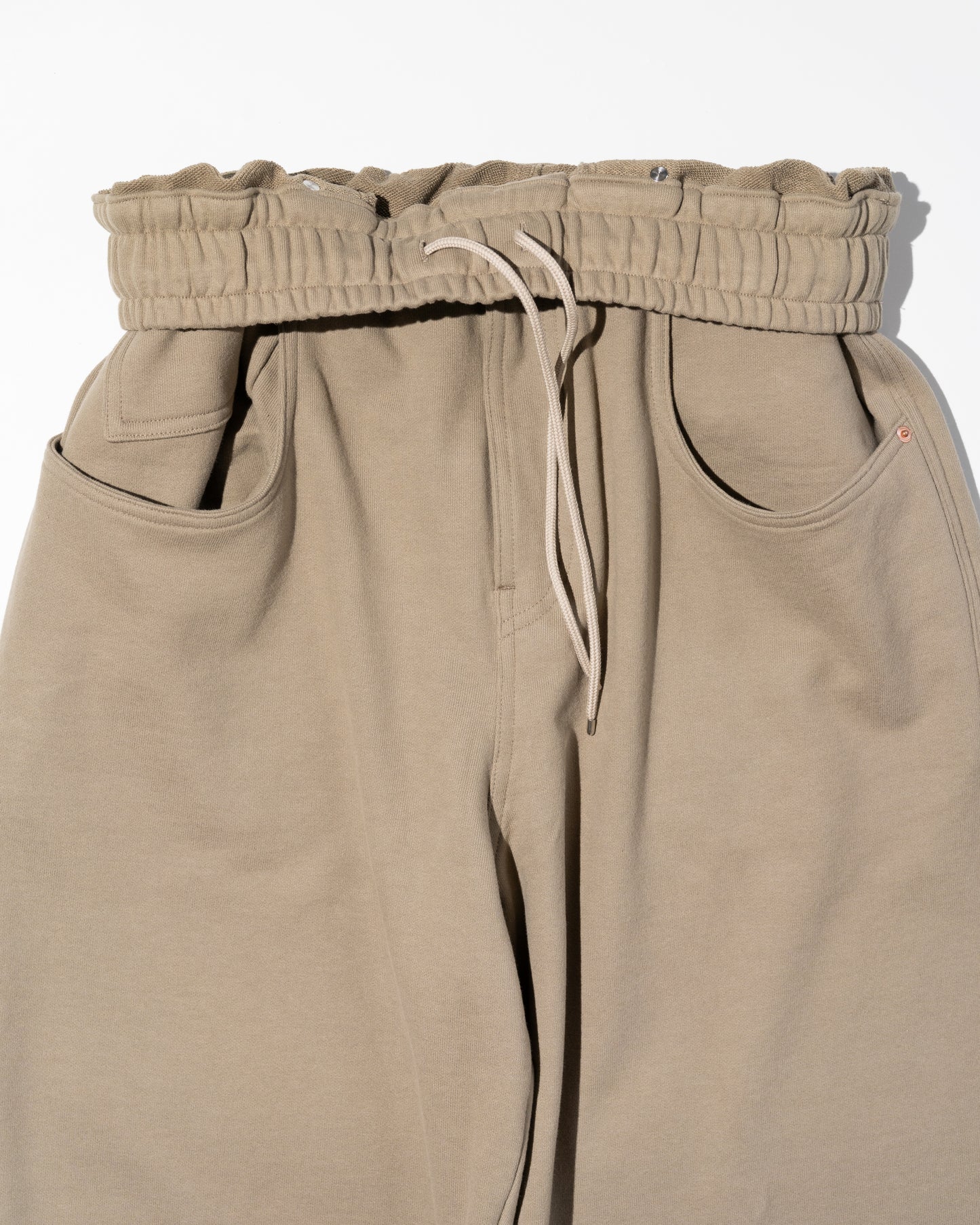 ECHO SWEAT PANTS - BEIGE