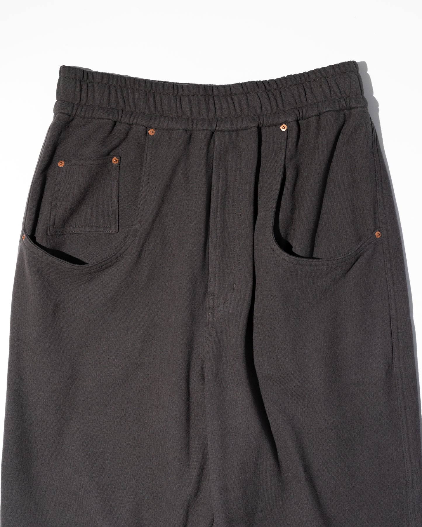 ECHO SWEAT PANTS - CHARCOAL
