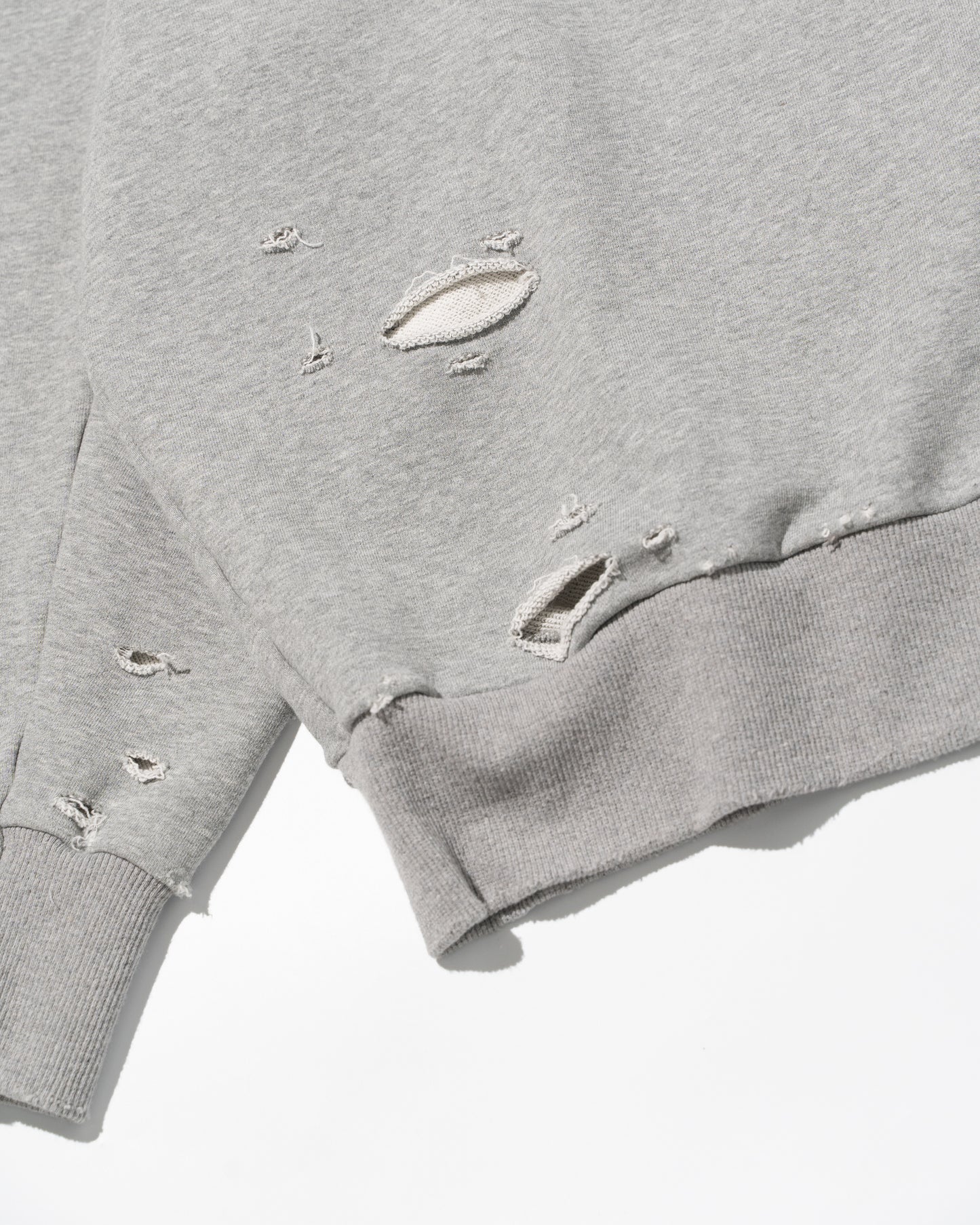 AGING DESTROYED SWEATSHIRT - MELANGE GREY
