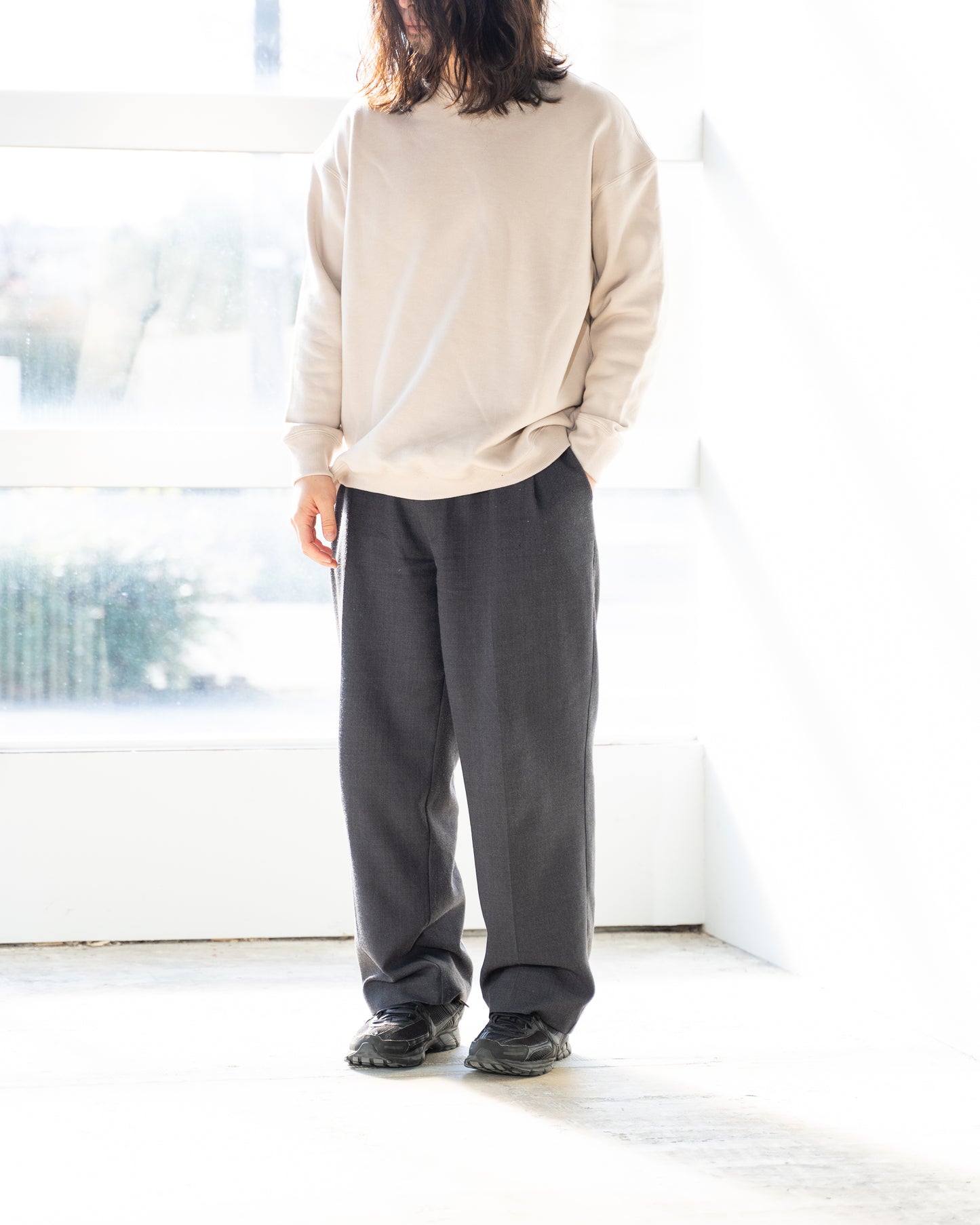 CREW NECK SWEAT - BEIGE