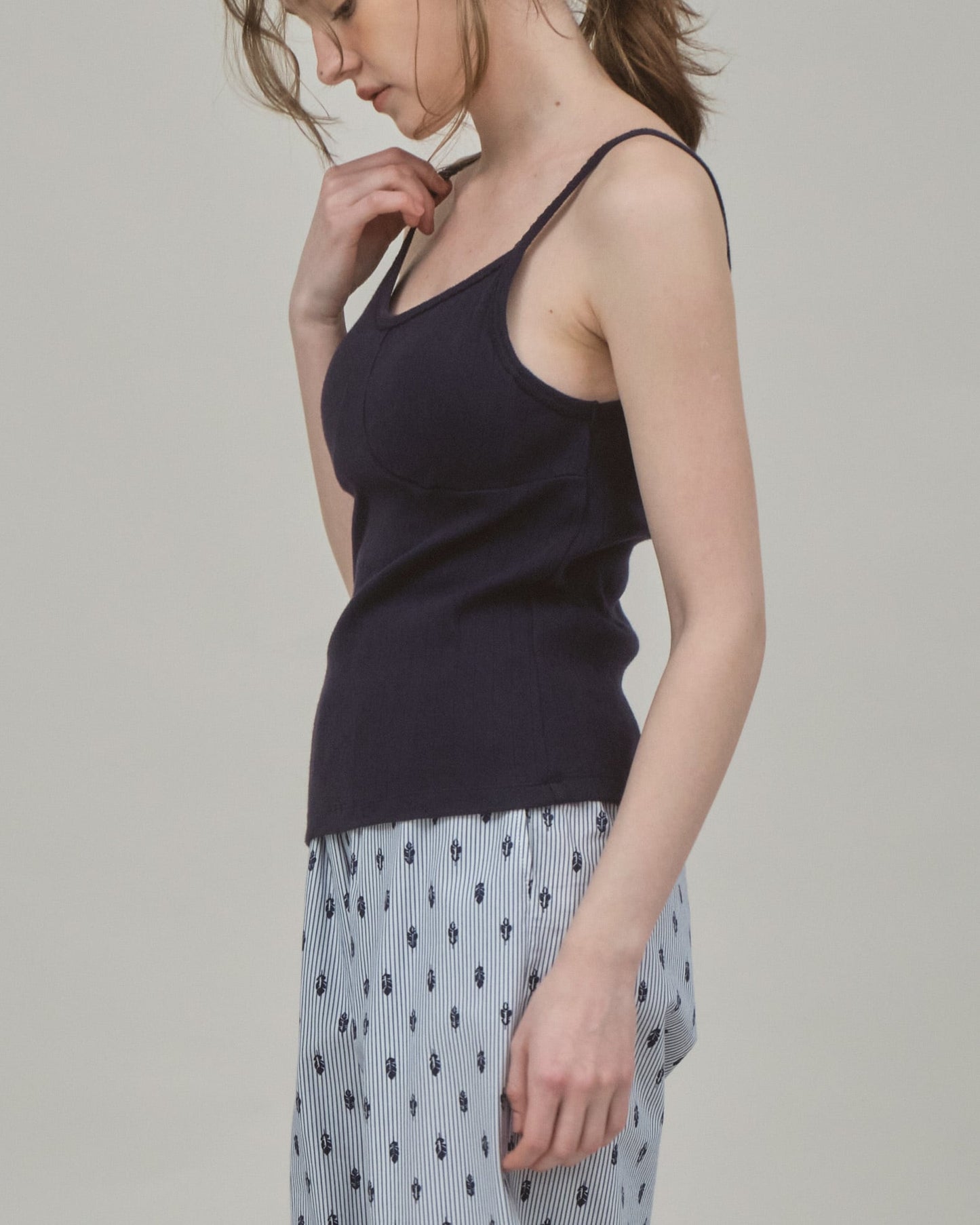 PICO STRAP CUP CAMI - B/GRAY