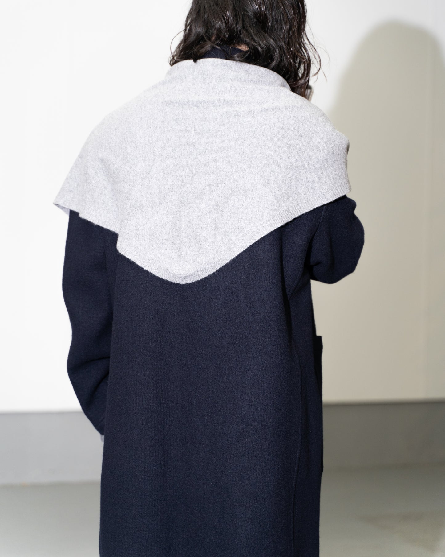 WHITE CASHMERE SCARF - GRAY