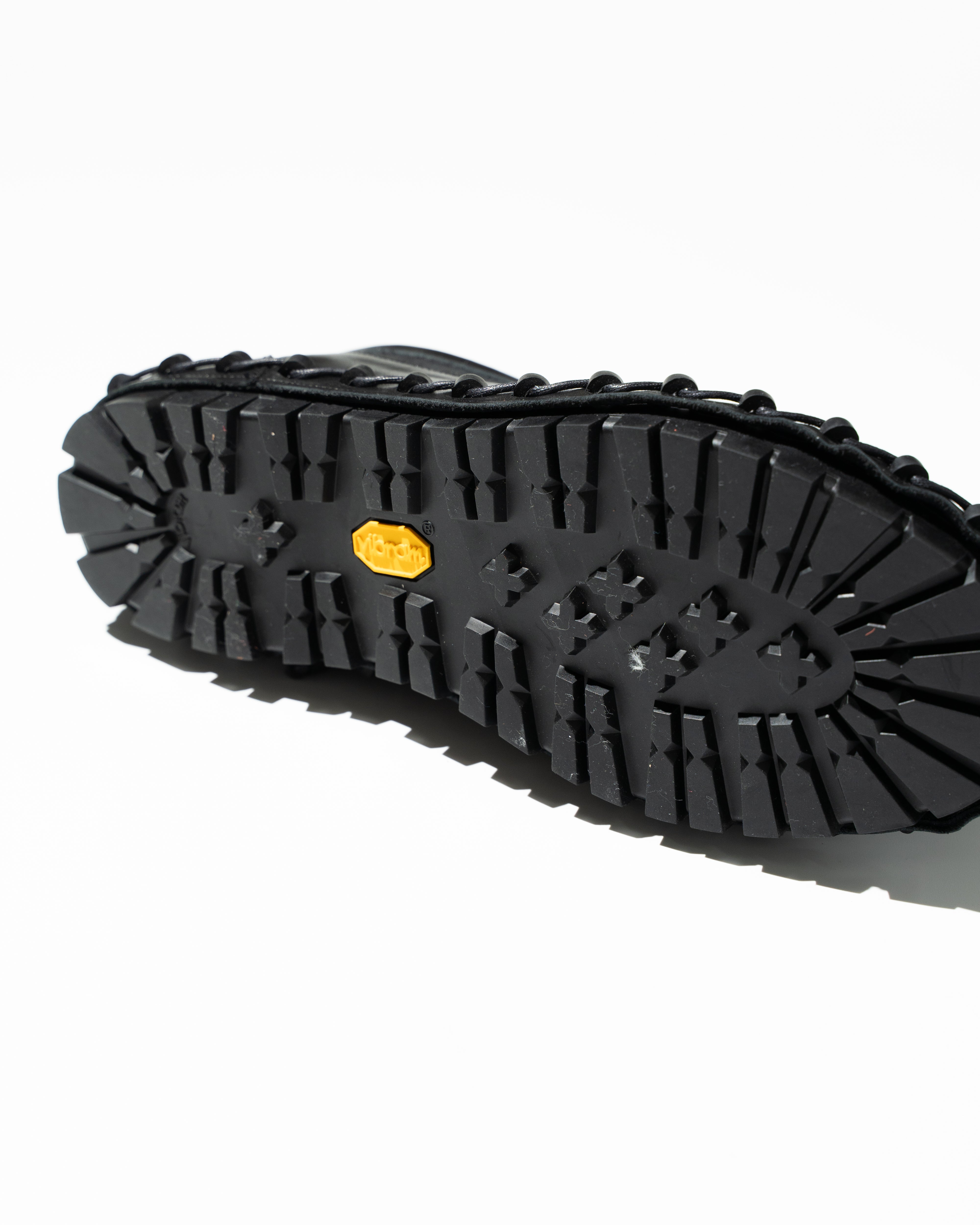 TanC TOKYO (タンク トウキョウ) MOC SLIP-ON BLACK | HAKU公式通販