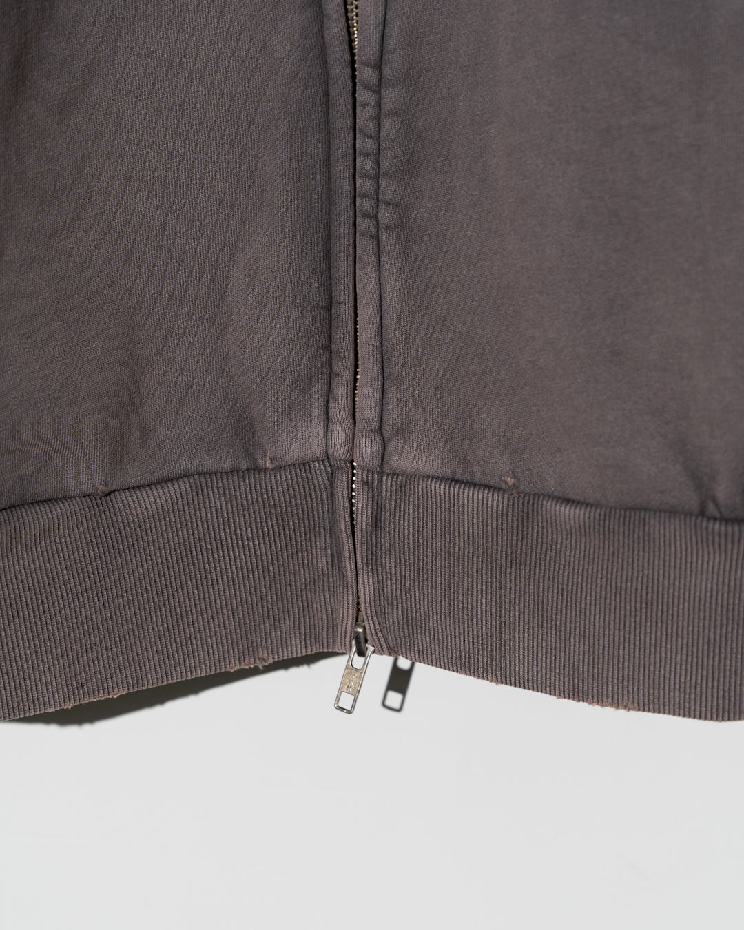 AGING DESTROYED SWEATSHIRT - MELANGE GRAY