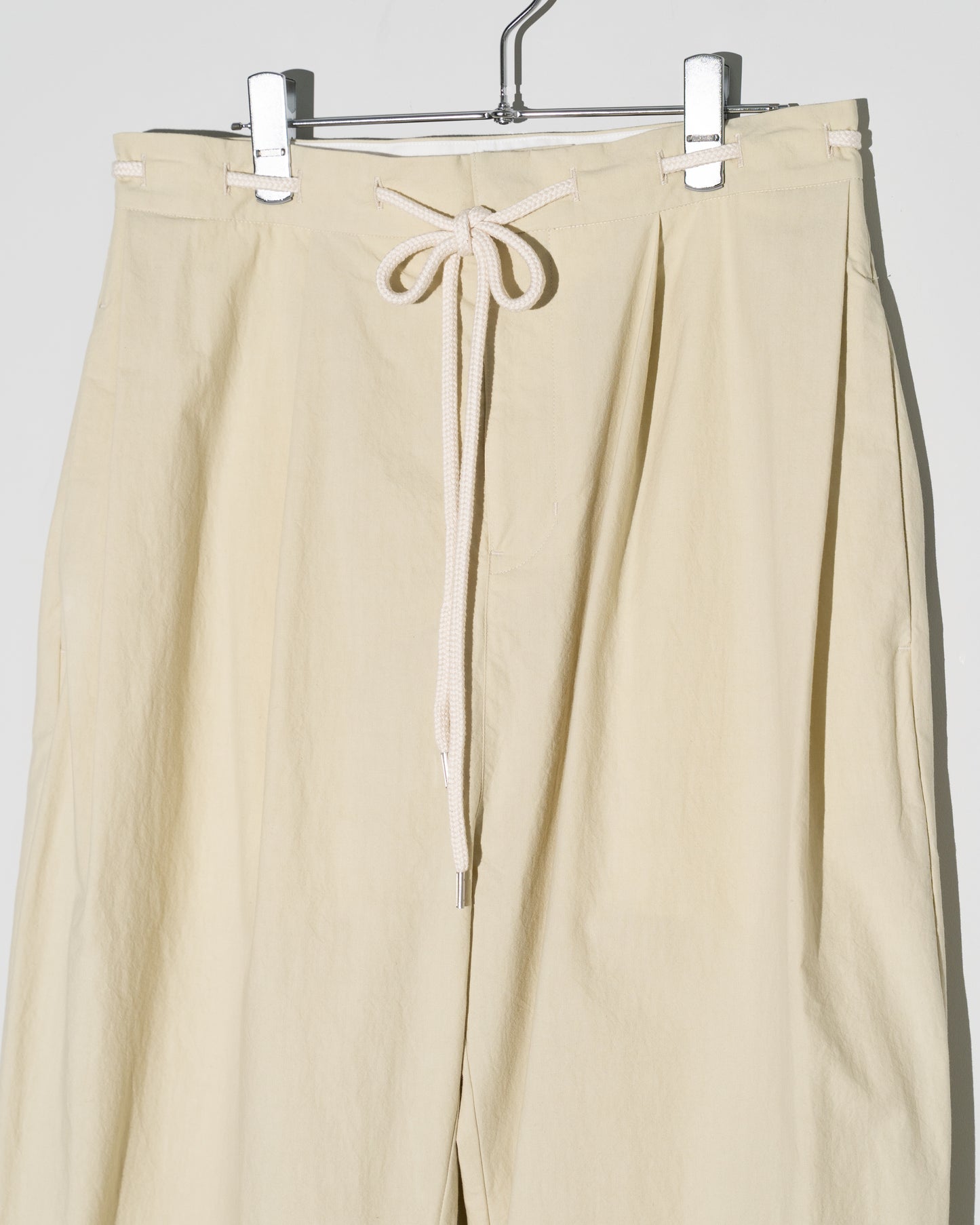 COTTON BROAD BARREL TROUSERS - Y.BEIGE