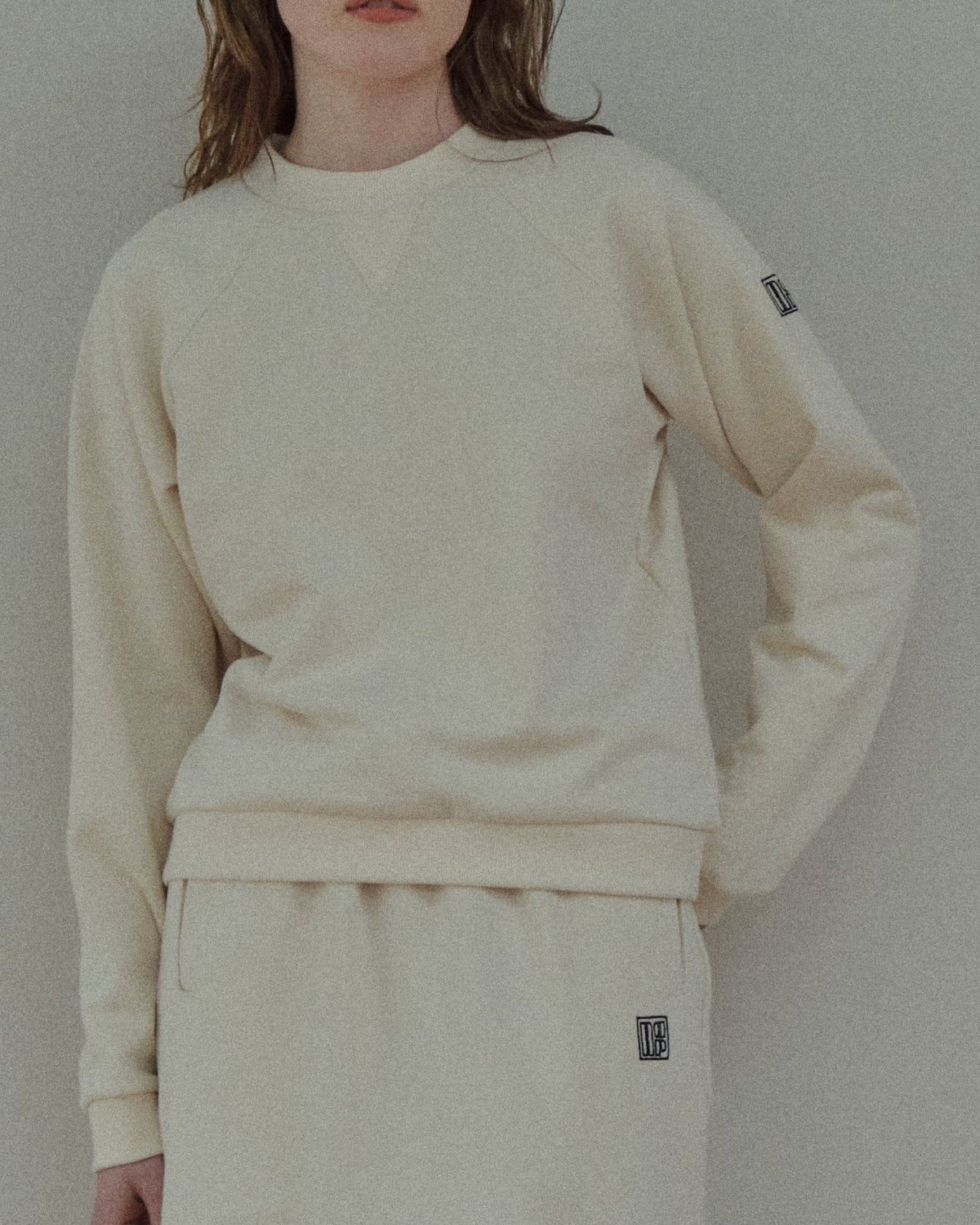 SQUARE LOGO RAGLAN PO - ECRU