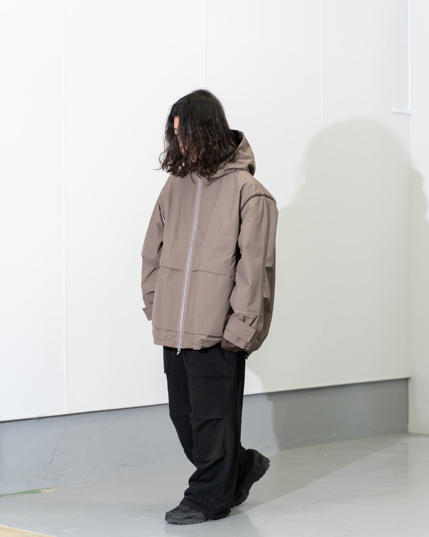 REIMAGINED POSTMAN HOODED JACKET - BROWN