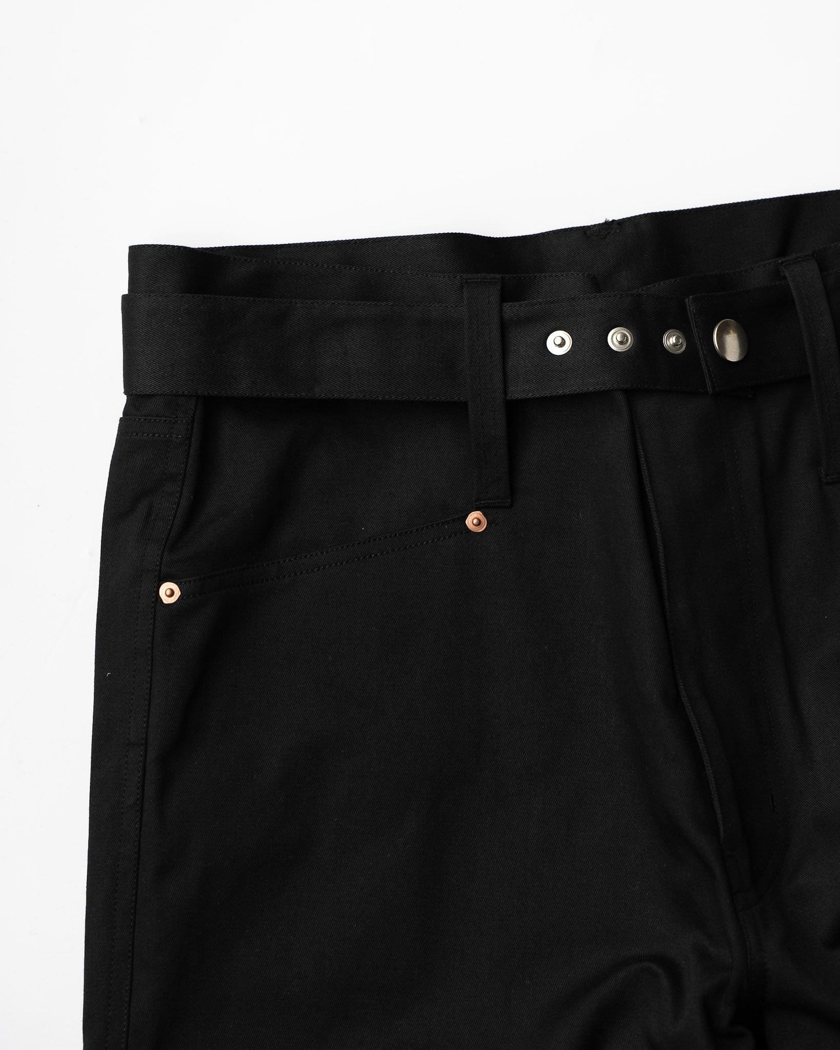 Abelia Edoward Goucha BDOUBLE BELT PANTS BLACK | HAKU公式通販