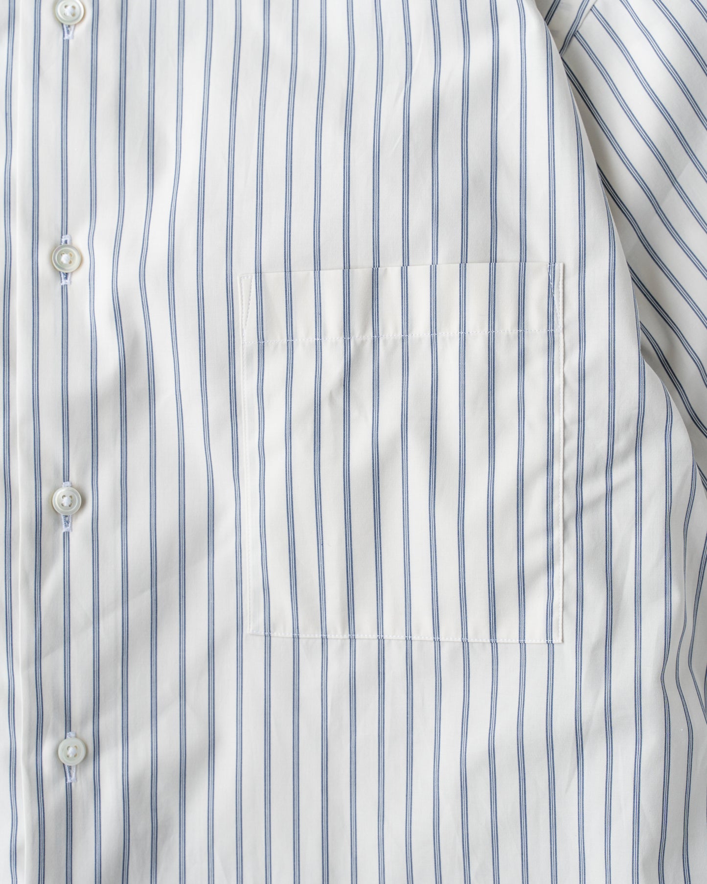 CLASSIC COLLAR STRIPE SHIRT - BLUE STRIPE