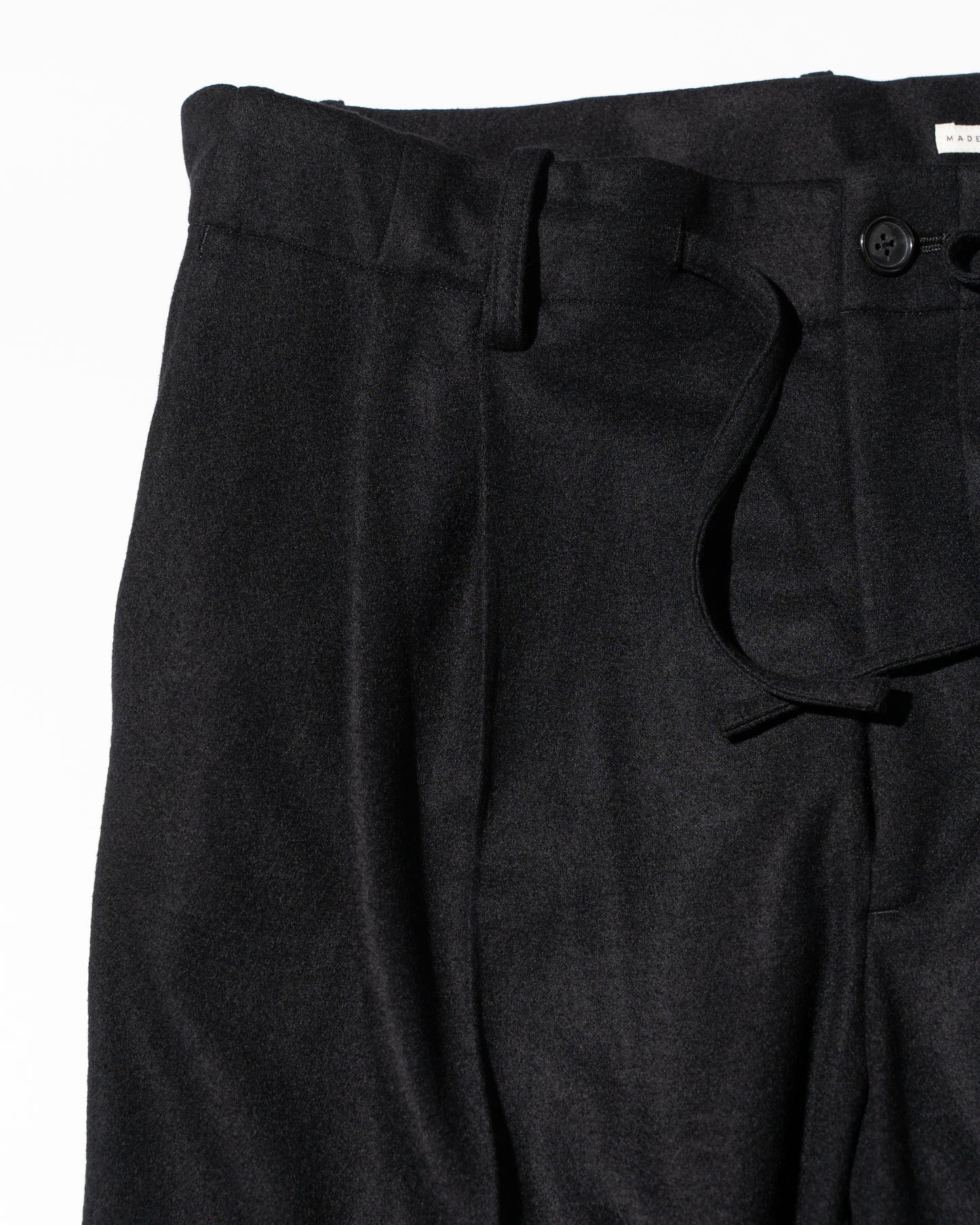 WOOL BELTLESS CORDED PANTS - BLACK