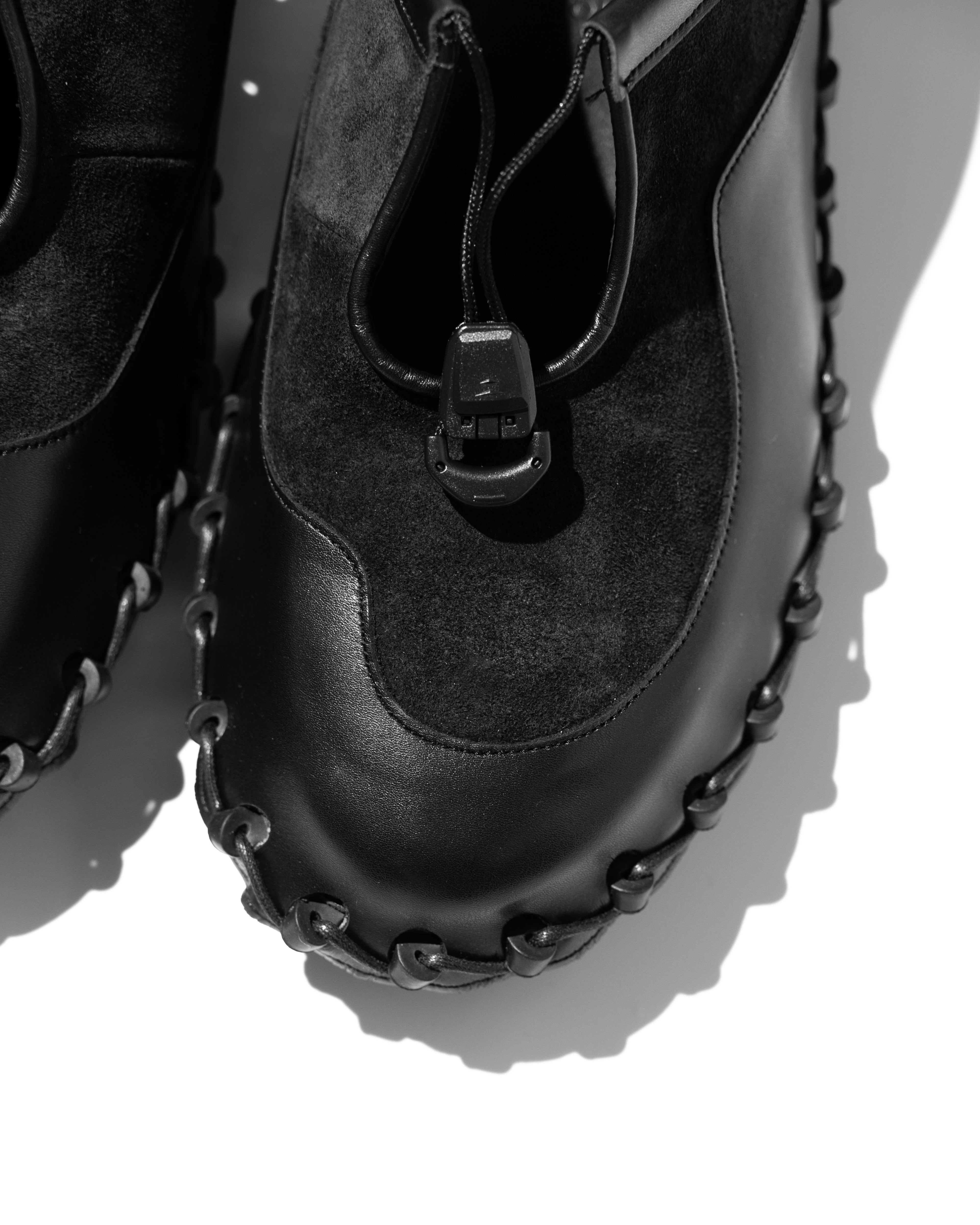 TanC TOKYO (タンク トウキョウ) MOC SLIP-ON BLACK | HAKU公式通販