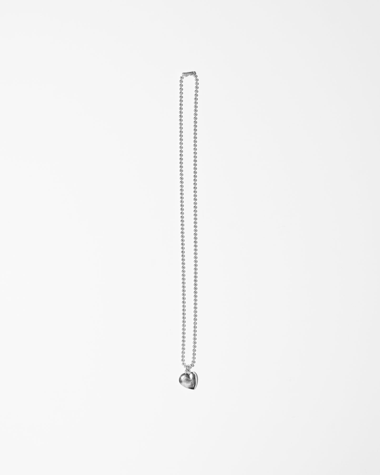 THE HEART CHARM NECKLACE