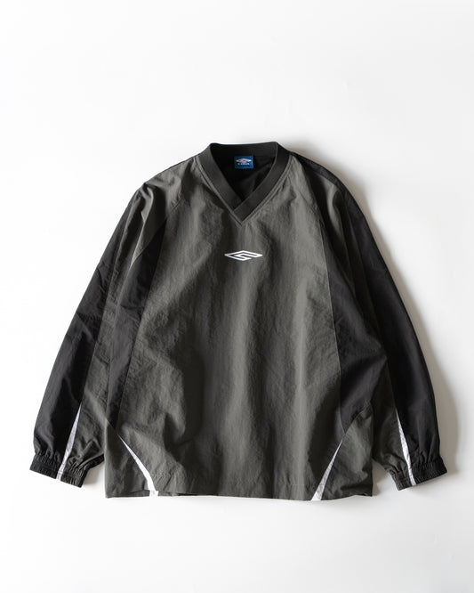 NYLON ALL WEATHER PRO SPORTS PULLOVER - GREY