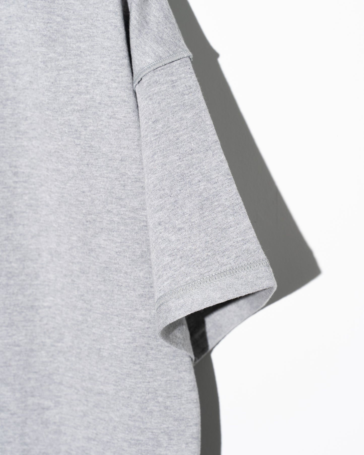 CLASSIC T-SHIRT - GRAY