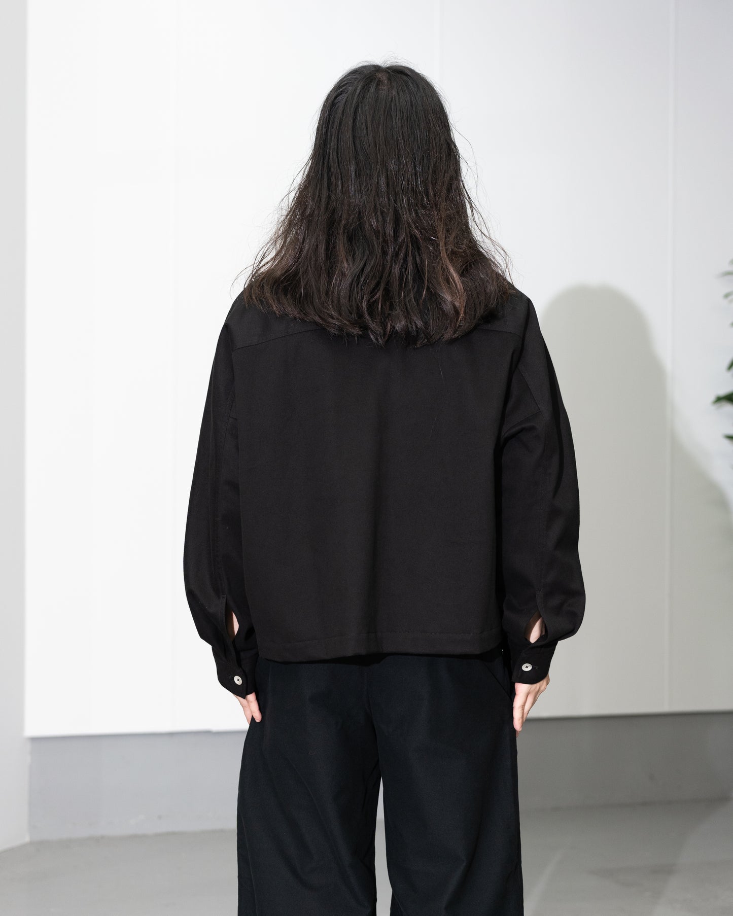SHORT LENGTH BLOUSON - BLACK