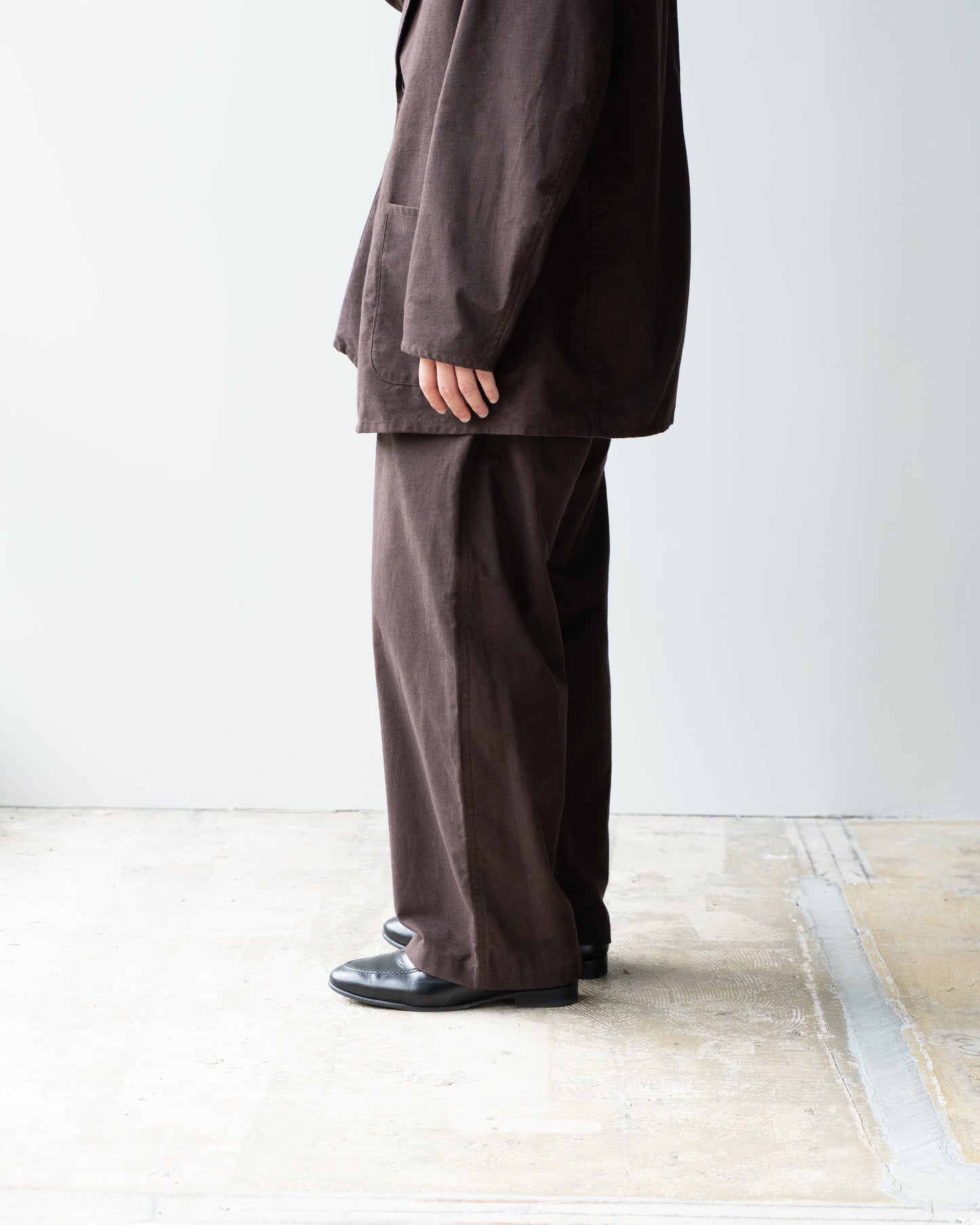 BRUSHED COTTON EASY TROUSERS - BROWN
