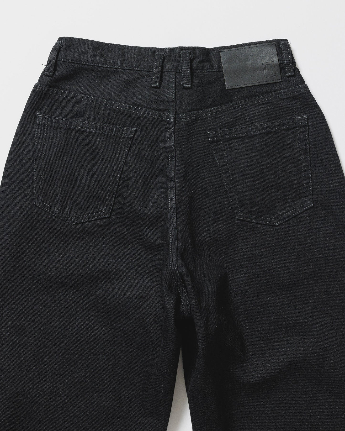 ONE WASH BLACK DENIM ASHLEY JEANS - BLACK