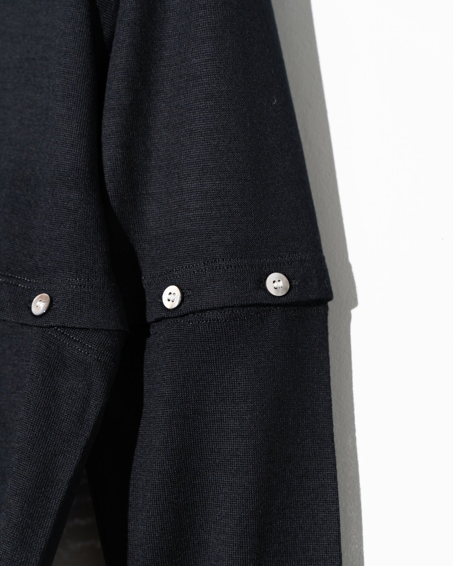 WOOL JERSEY DETACHABLE CARDIGAN - BLACK
