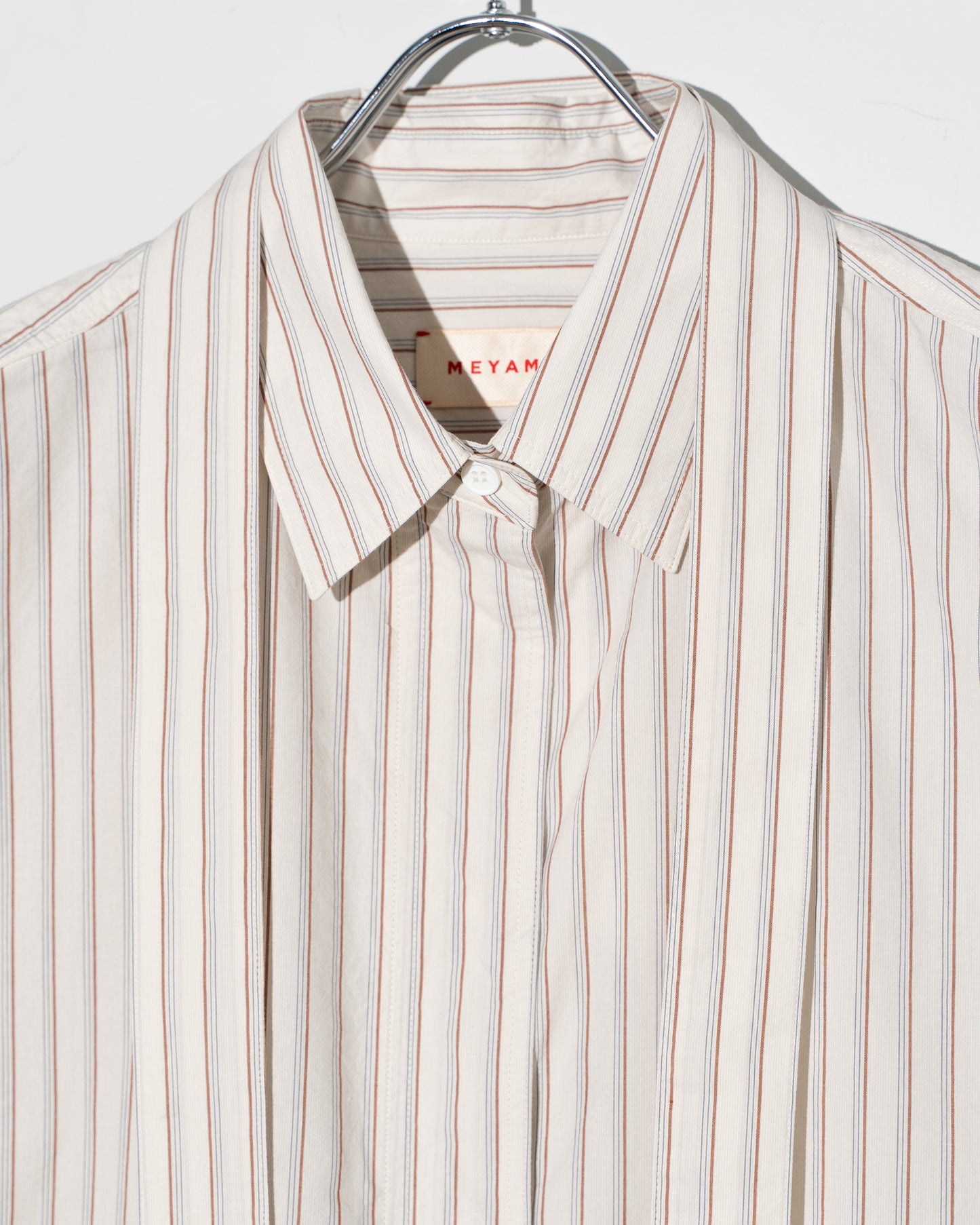 STRIPE BOW-TIE BLOUSE - WHITE
