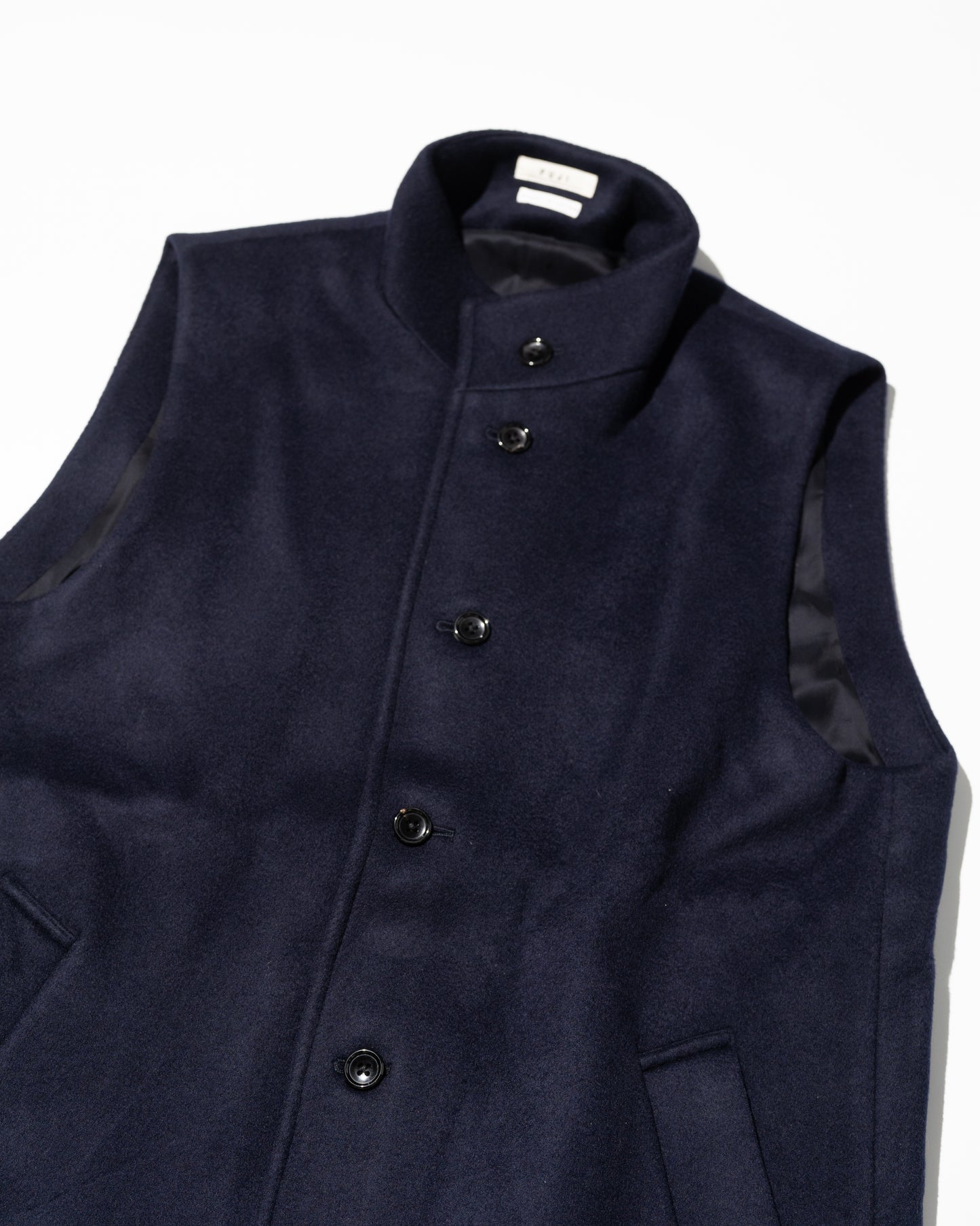 LAMBSWOOL MELTON STAND COLLAR GILET - NAVY