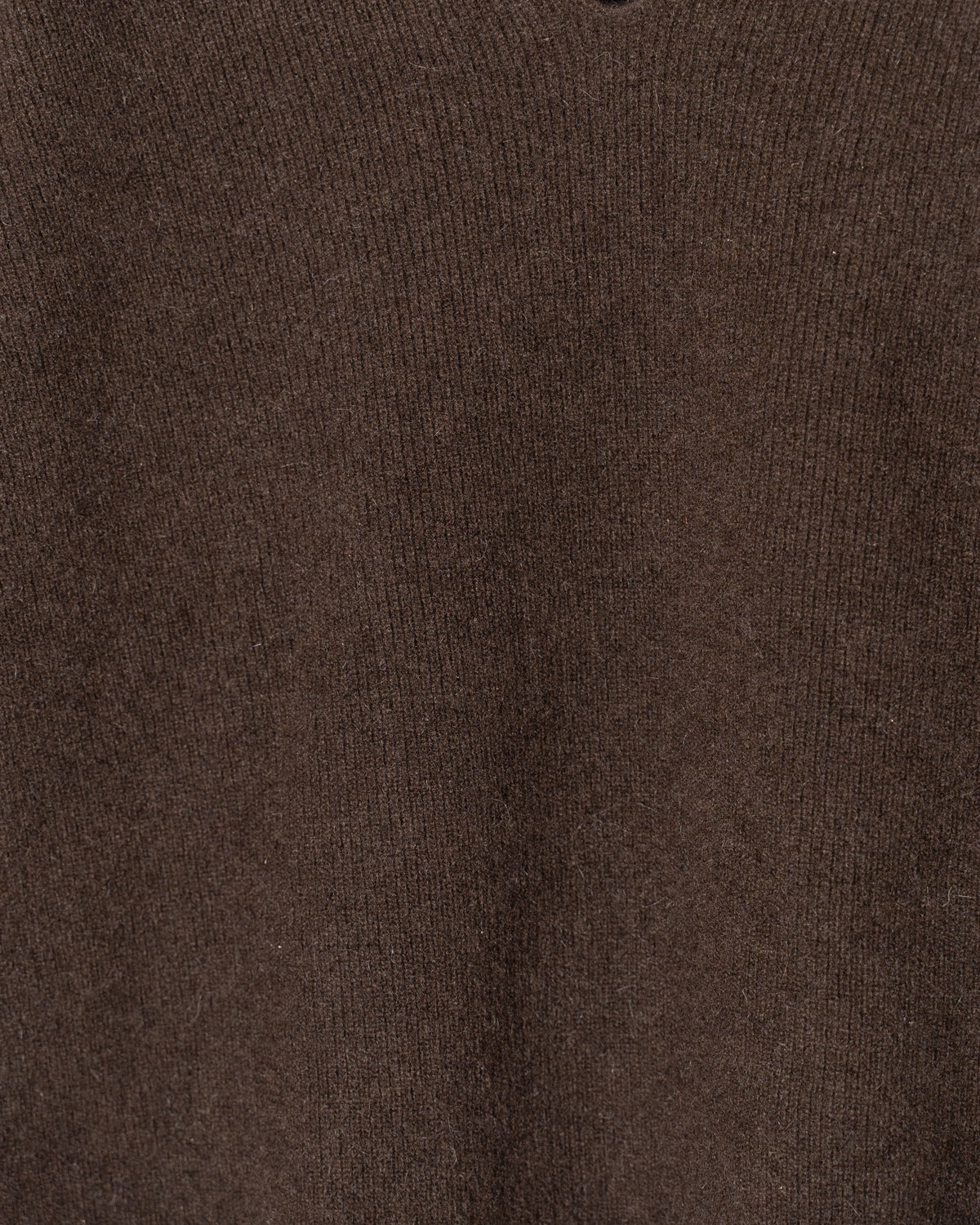 YAK V-SWEATER - DARK BROWN