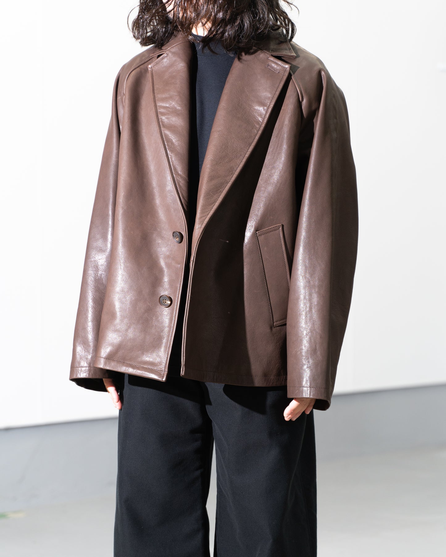 SHRINK LEATHER OVERSIZE RAGLAN JACKET - BROWN