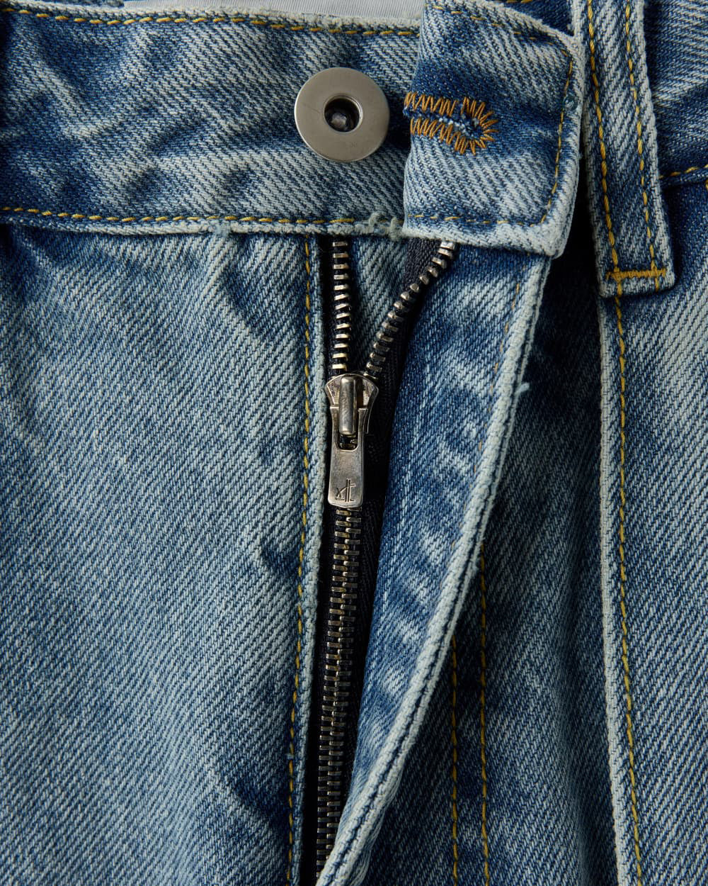 TUCKED DENIM PANTS - BLUE