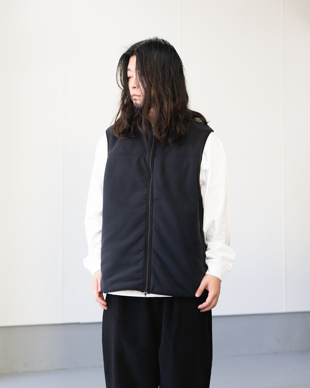 WIND ZONE FLEECE VEST - BLACK