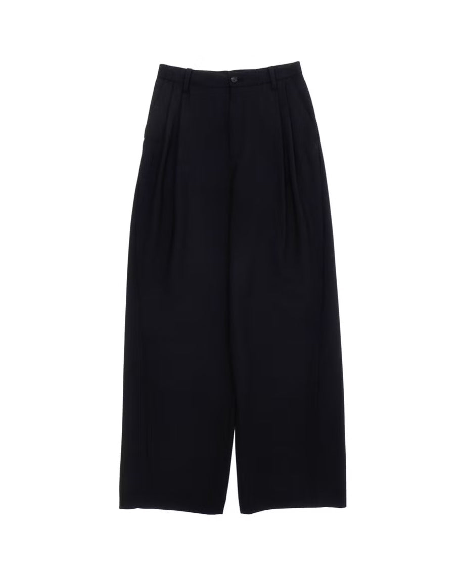 2 TUCK CURVE TROUSERS - BLACK
