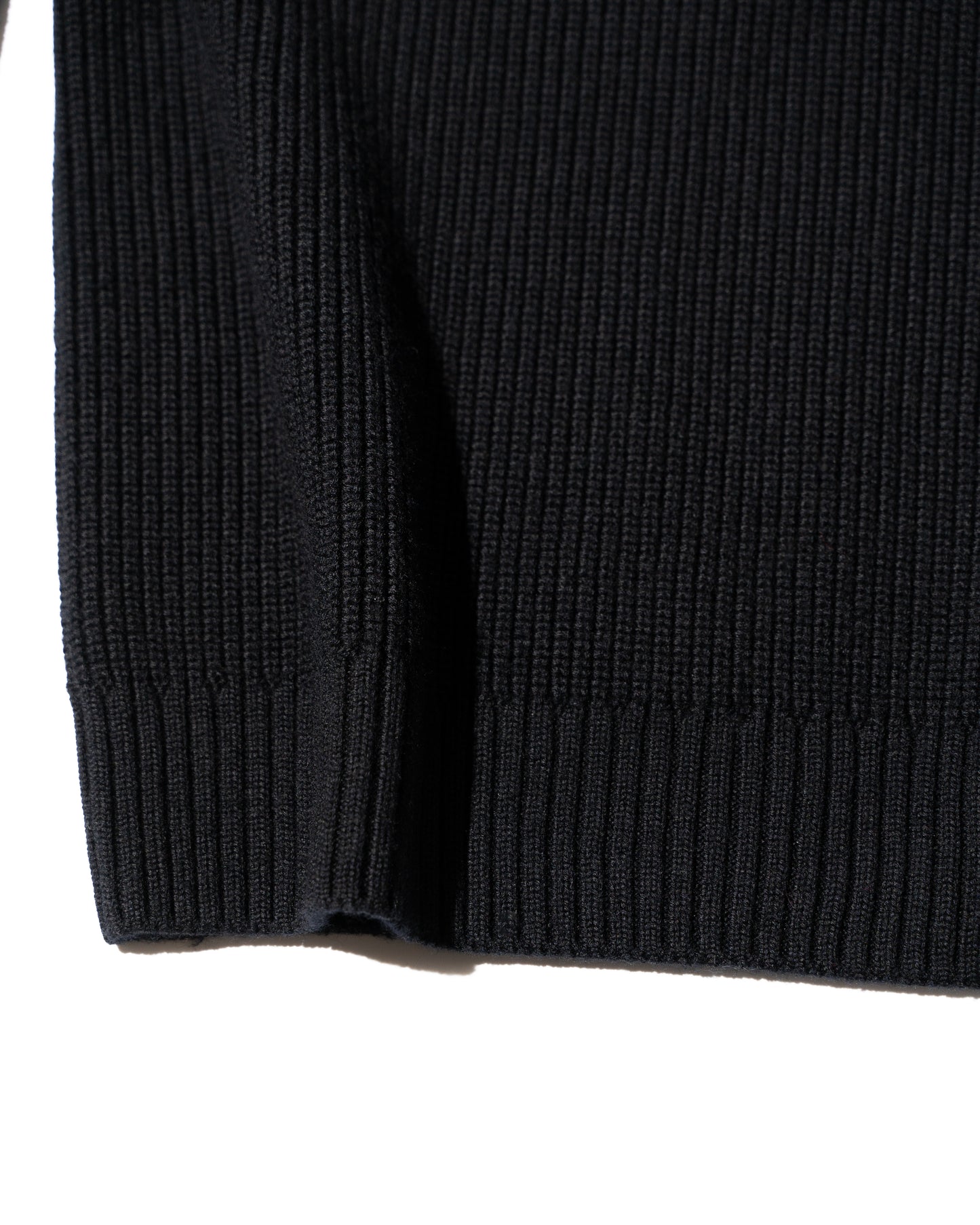 MERINO WOOL CREWNECK KNIT - BLACK