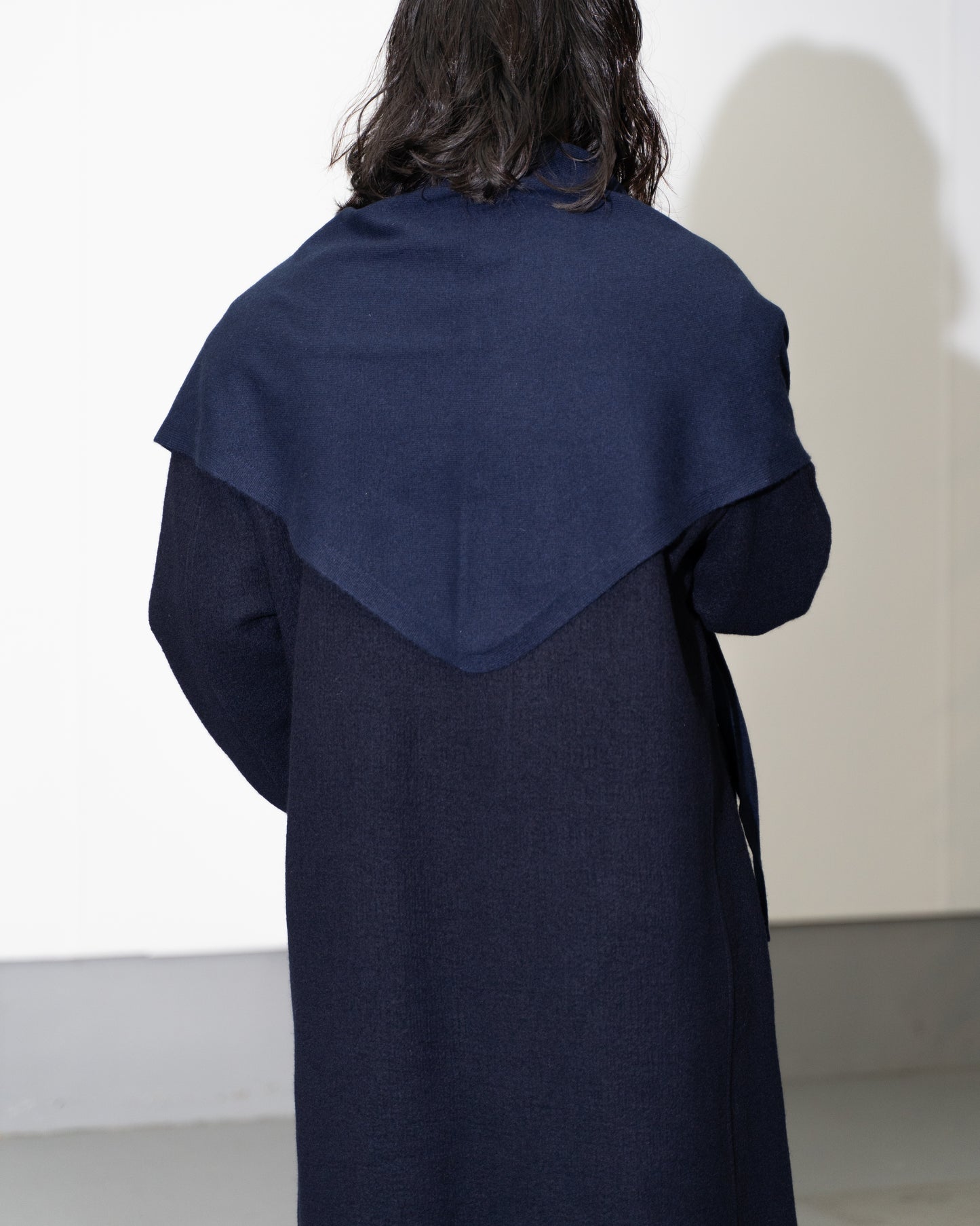 WHITE CASHMERE SCARF - NAVY
